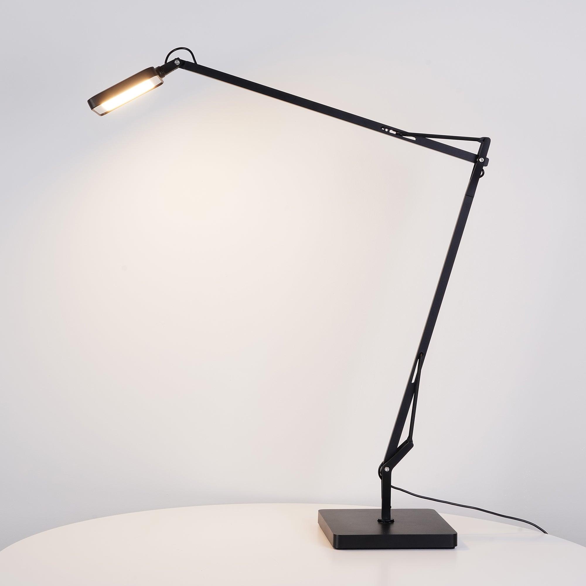 Edge Table Lamp - Blowlighting