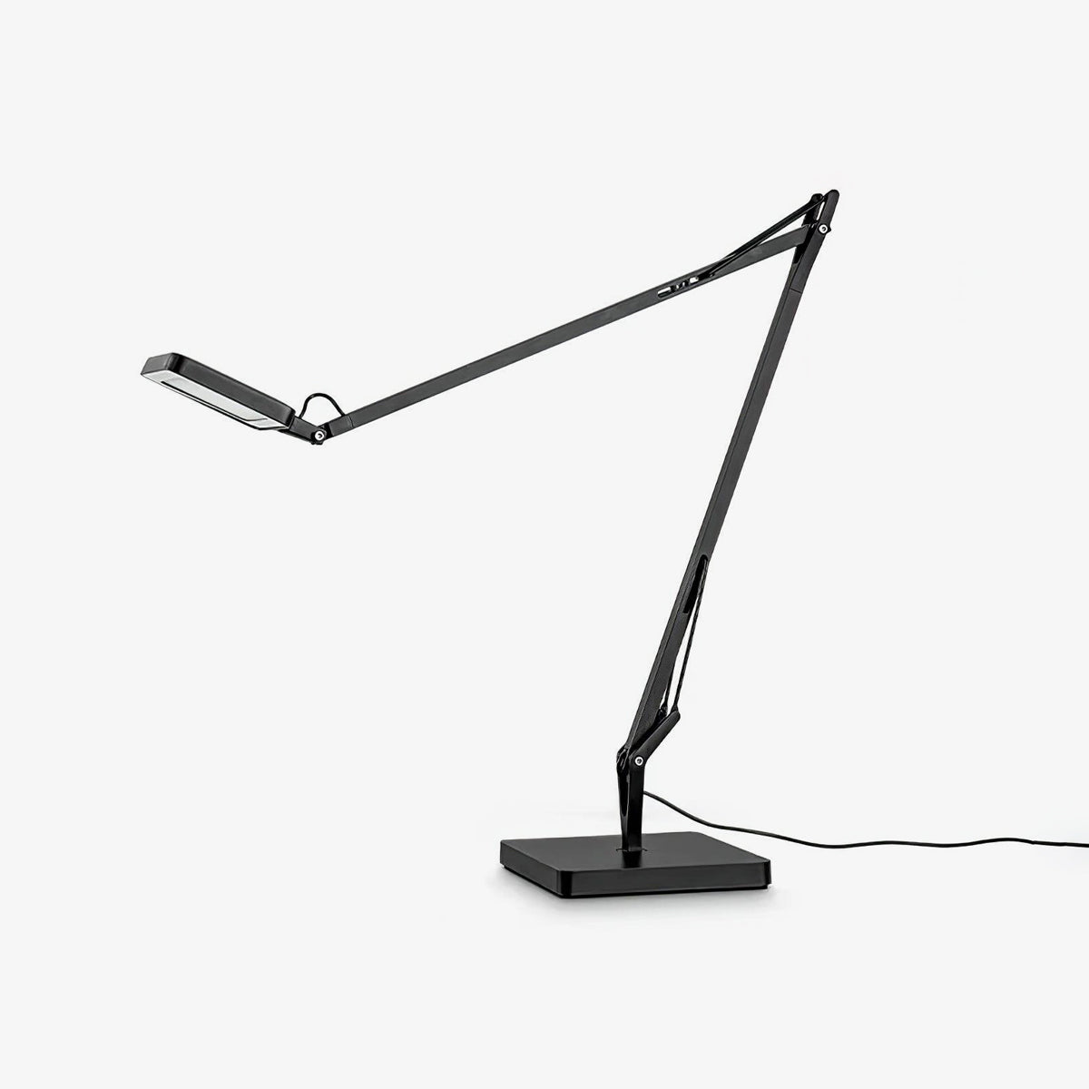 Edge Table Lamp - Blowlighting
