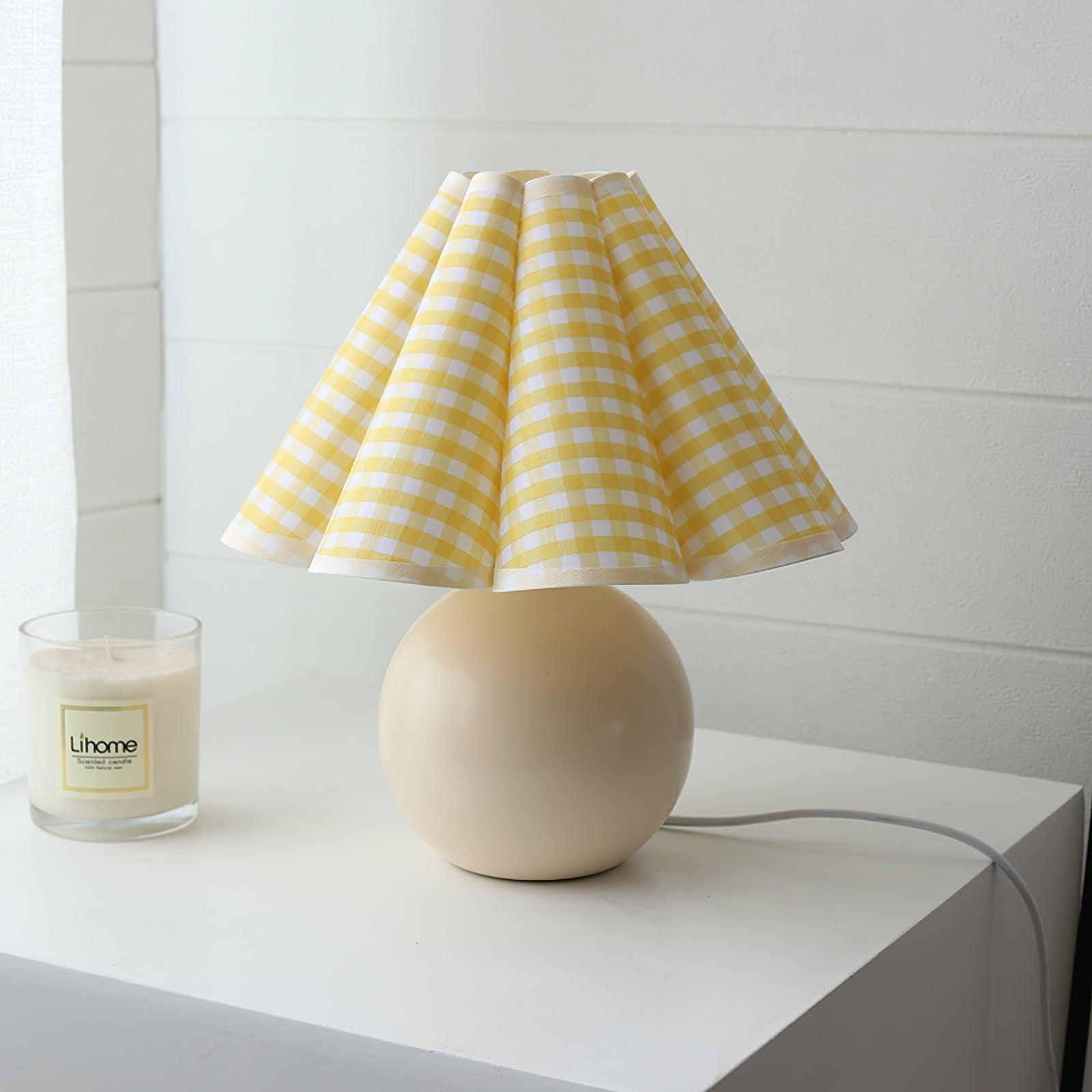 Kicsi Knife Pleat Table Lamp - Blowlighting