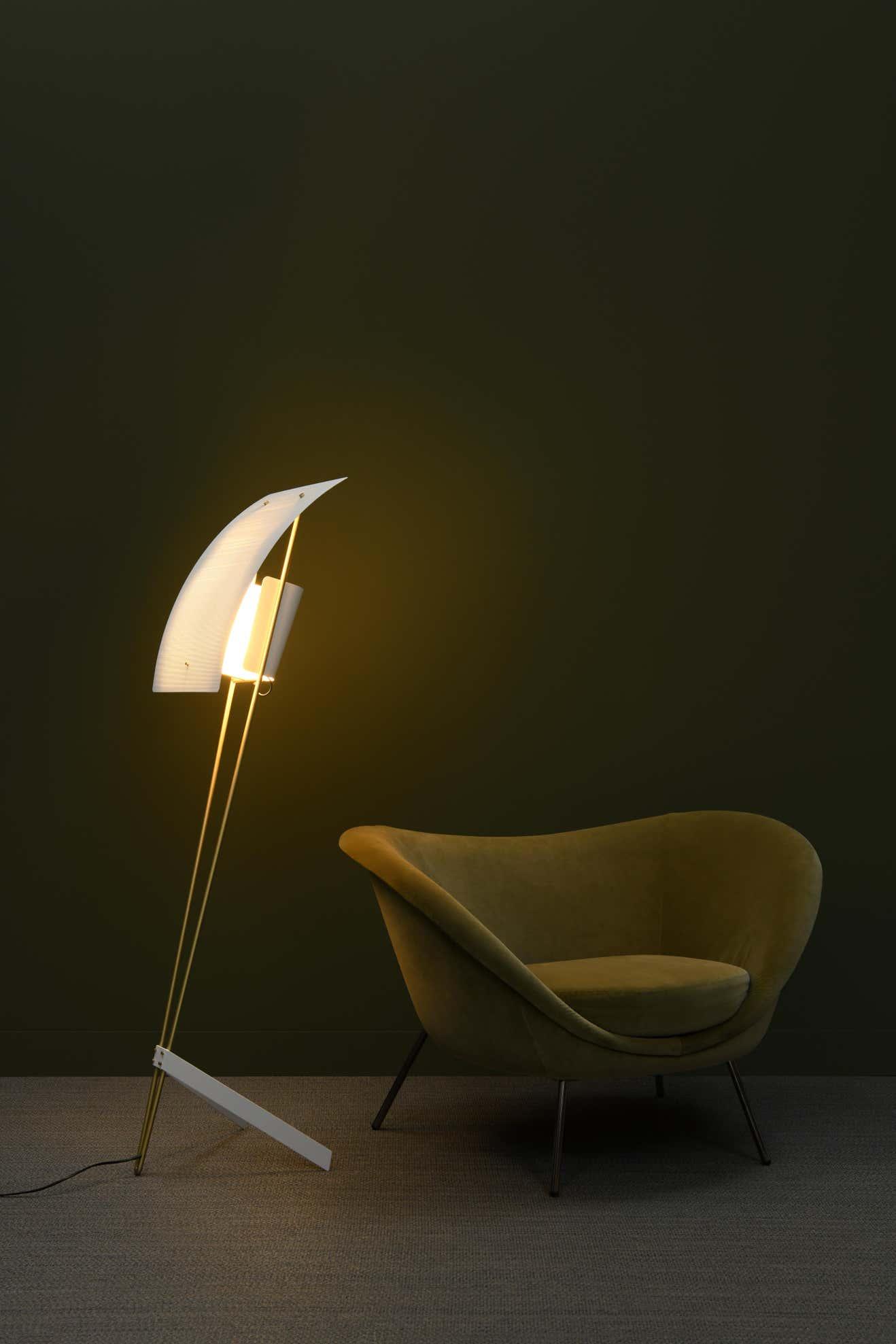 Kite Floor Lamp - Blowlighting