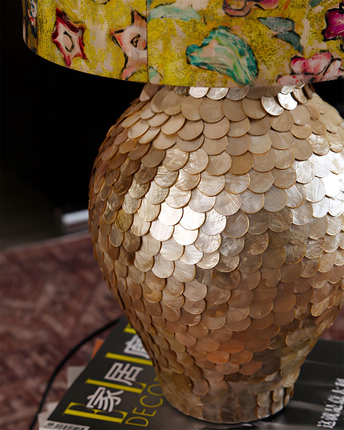 Klimora Vintage Natural Fritillary Table Light