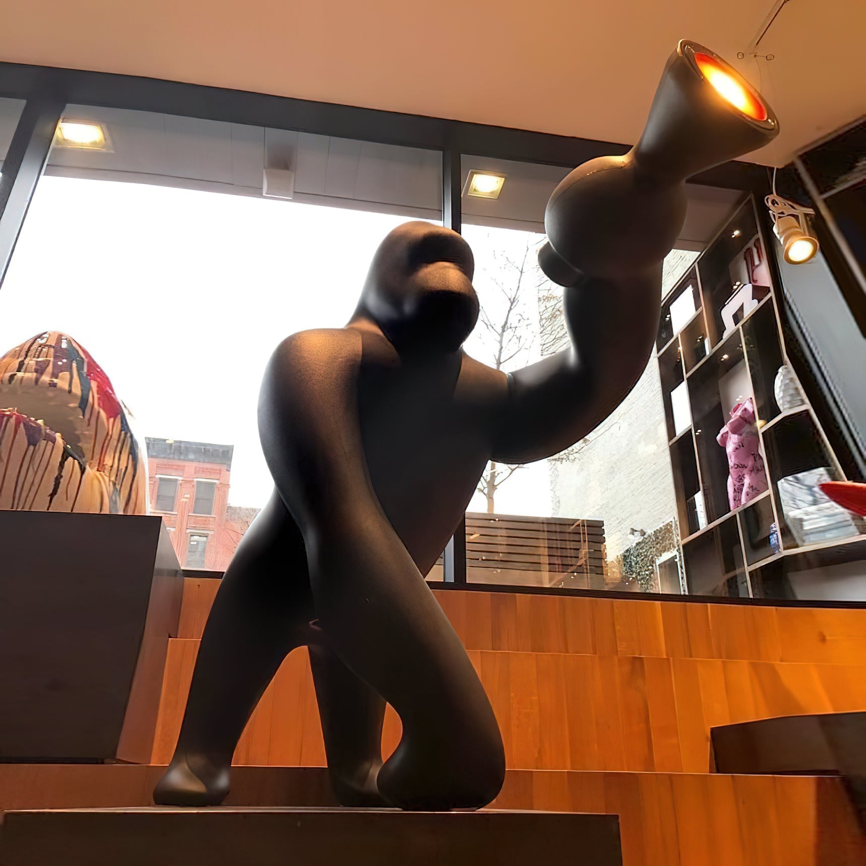 Kong Floor Lamp - Blowlighting