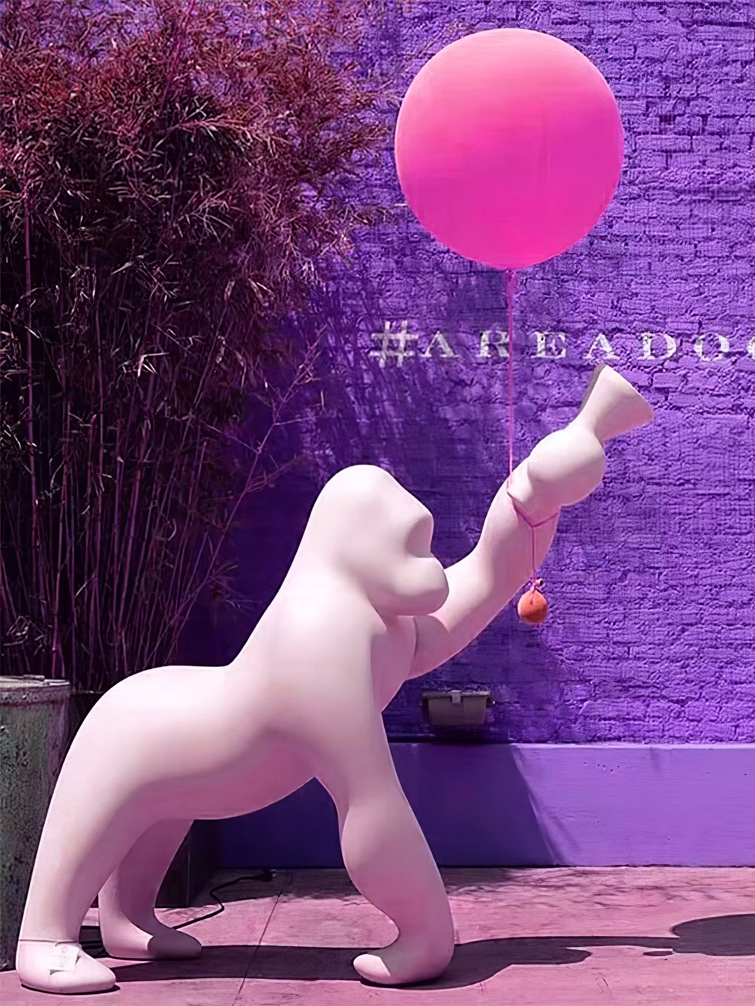 Kong Floor Lamp - Blowlighting