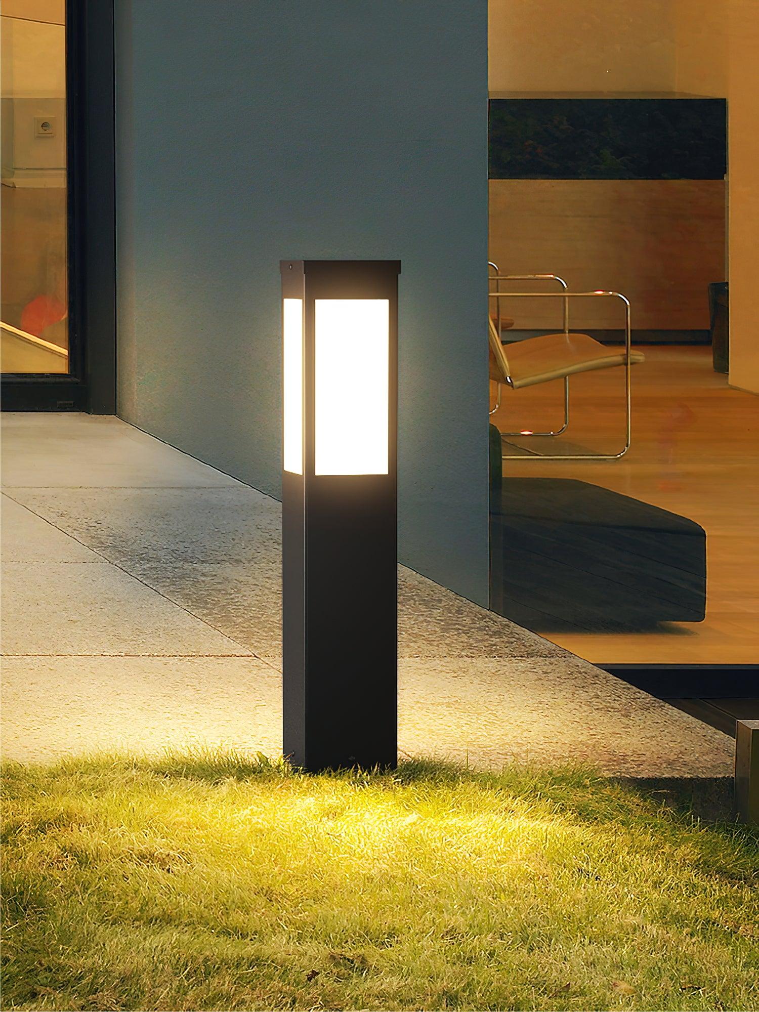 Kuzco Bollard Outdoor Light - Blowlighting