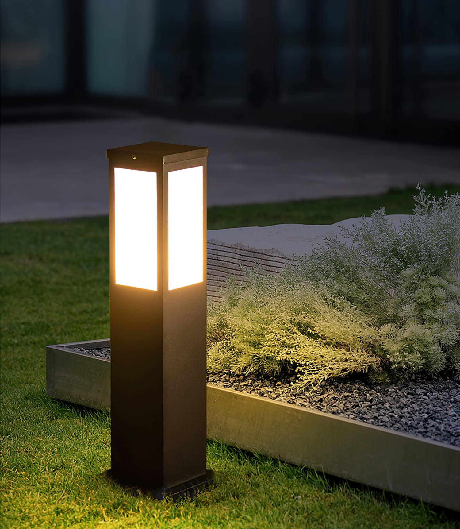 Kuzco Bollard Outdoor Light - Blowlighting