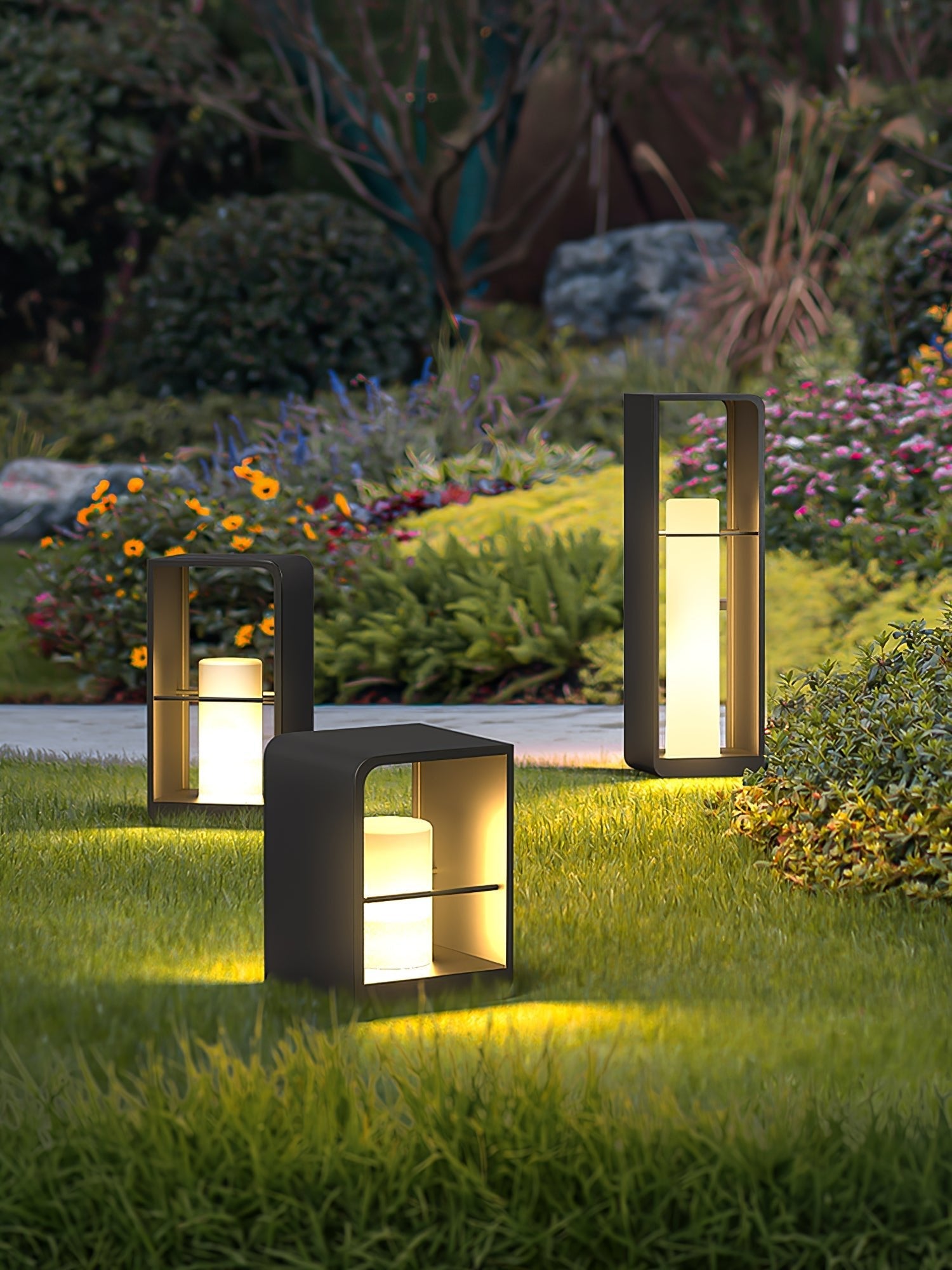 Zephyra Garden Solar Outdoor Light - Blowlighting