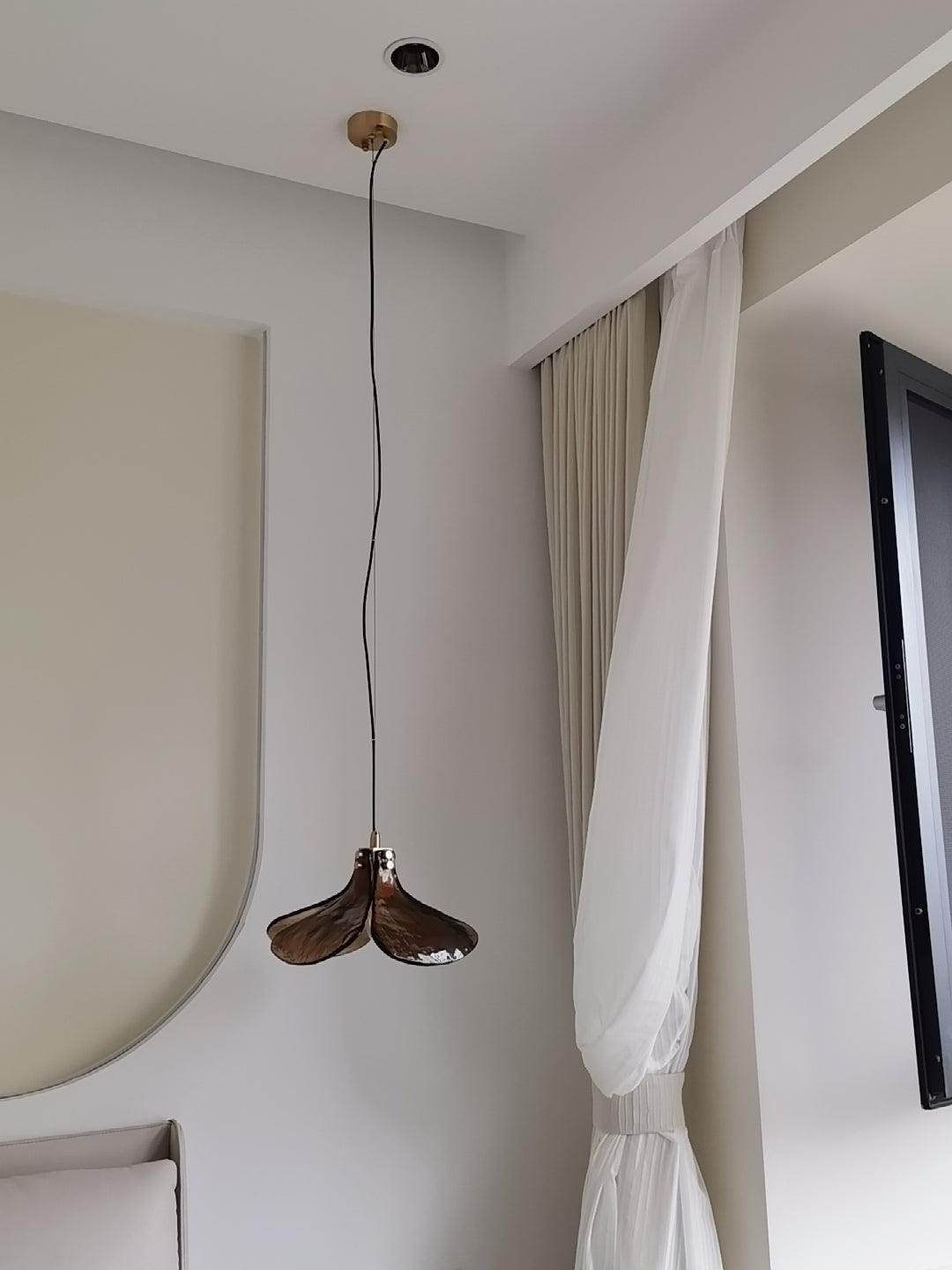 Zetalyra Pendant Light - Blowlighting
