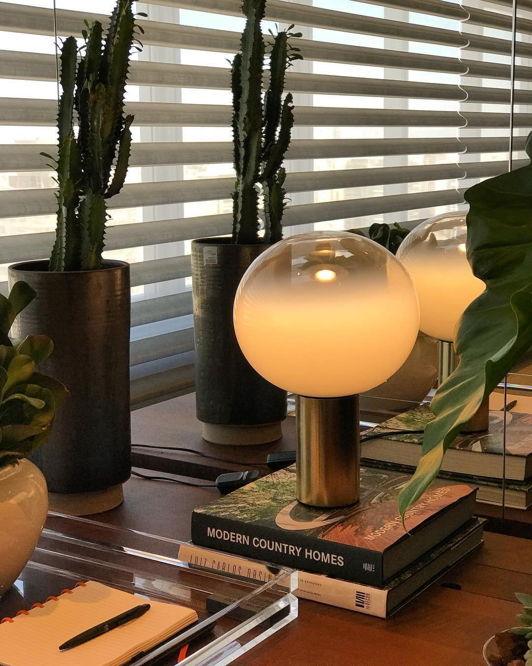 Laguna Table Lamp - Blowlighting