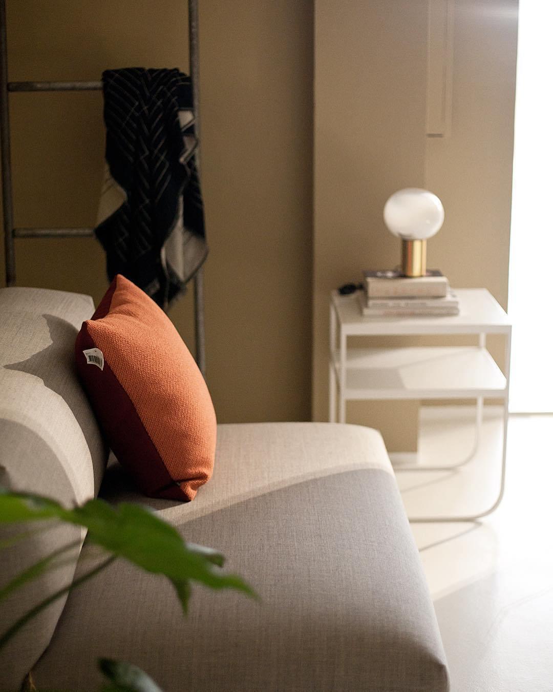 Laguna Table Lamp - Blowlighting