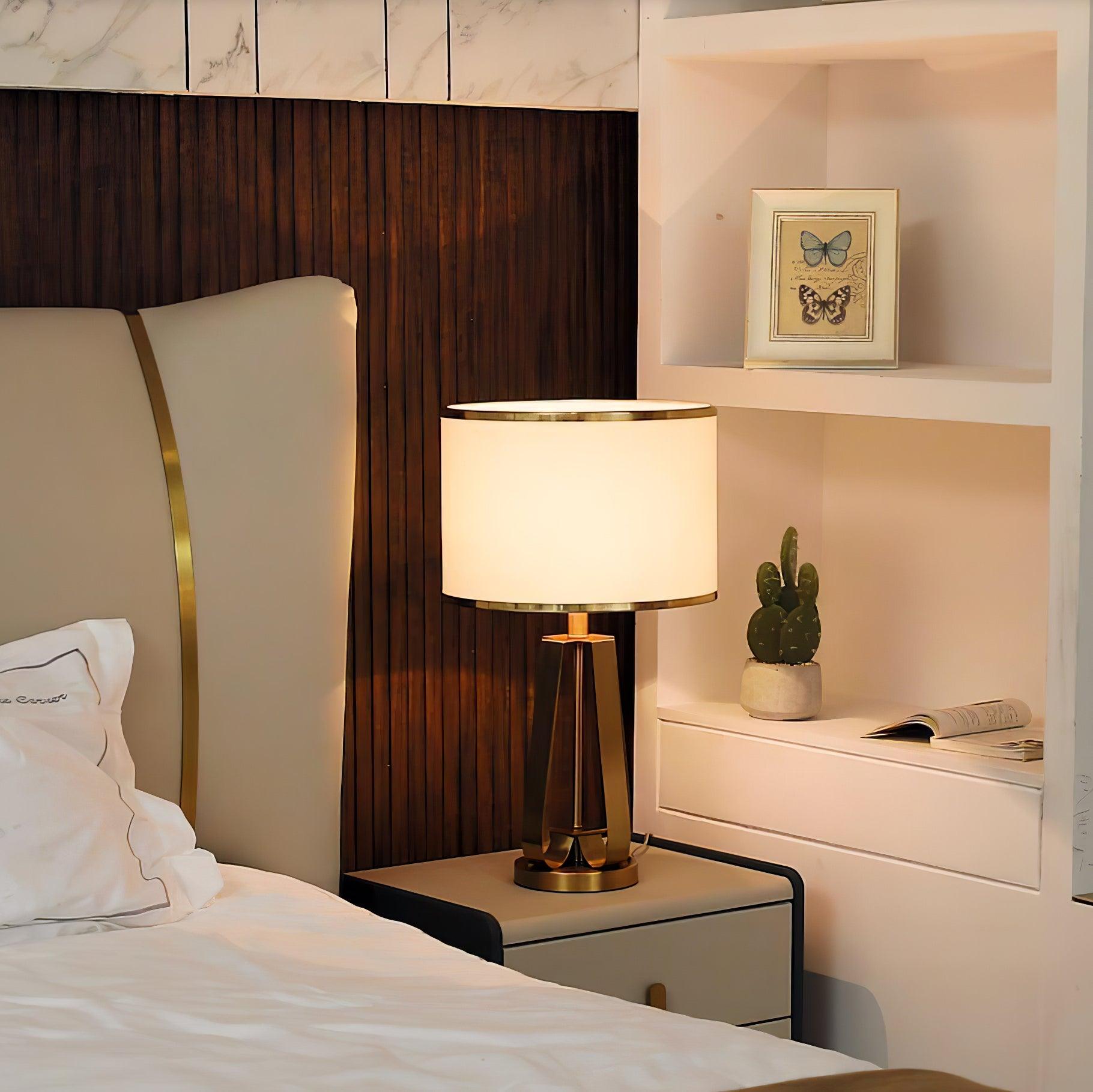 Laila Table Lamp - Blowlighting