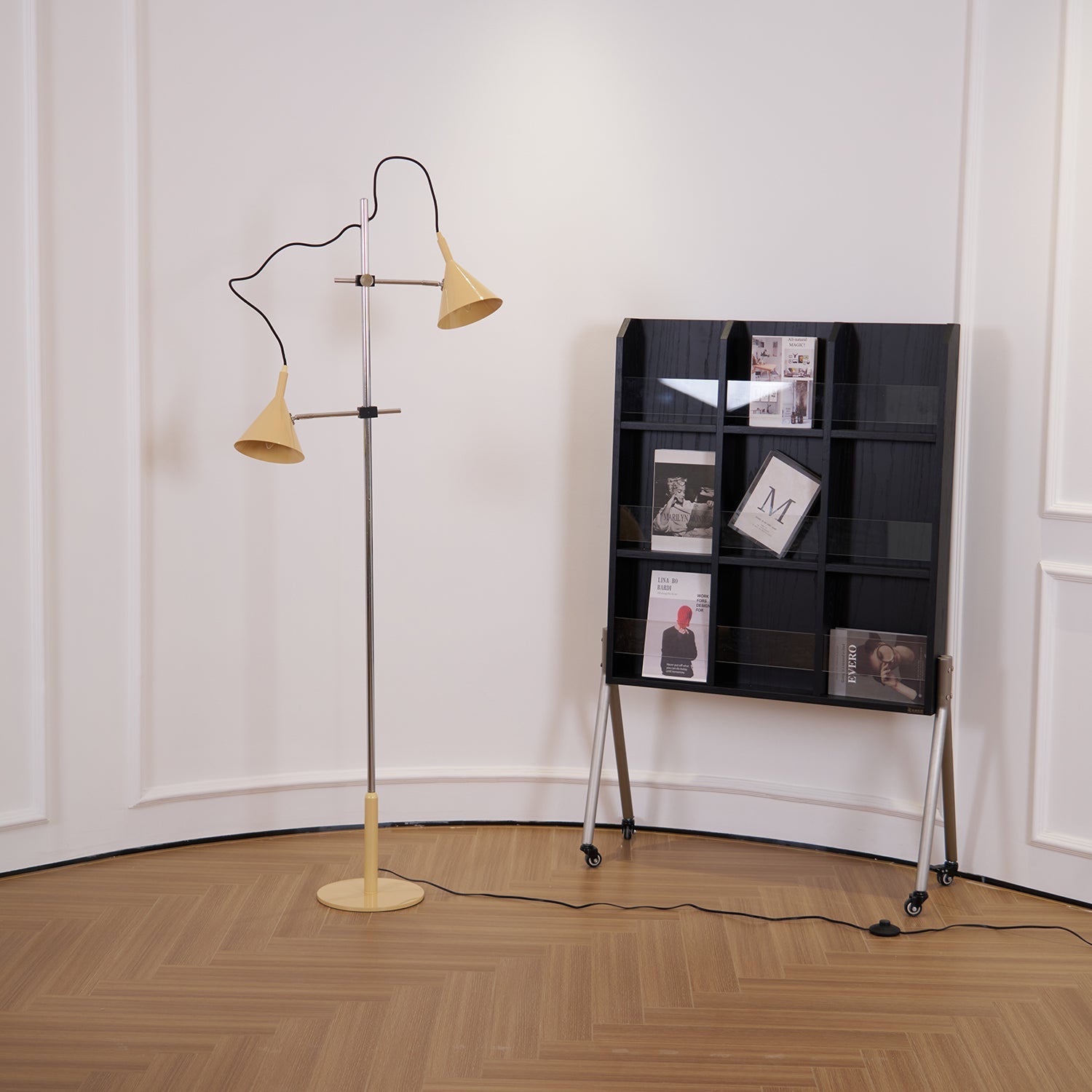 Laiton Floor Lamp - Blowlighting