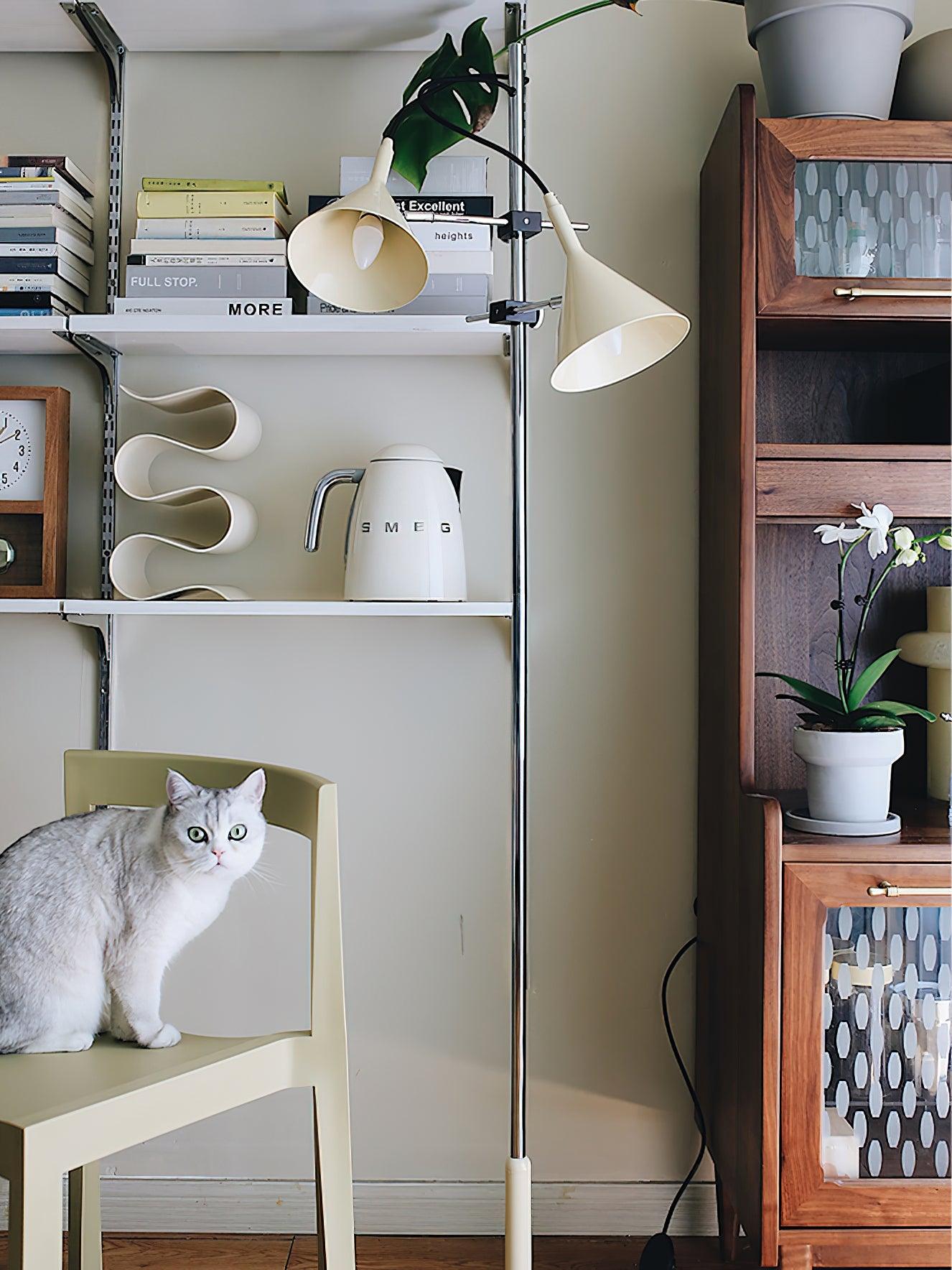 Laiton Floor Lamp - Blowlighting
