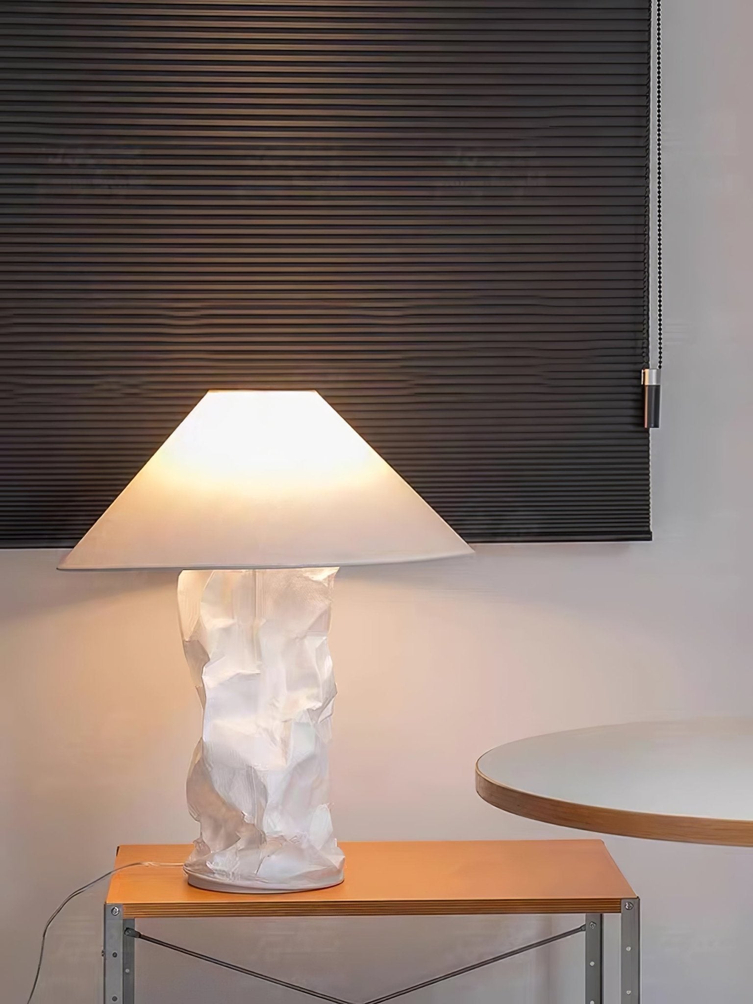 Crinkle Paper Table Lamp - Blowlighting