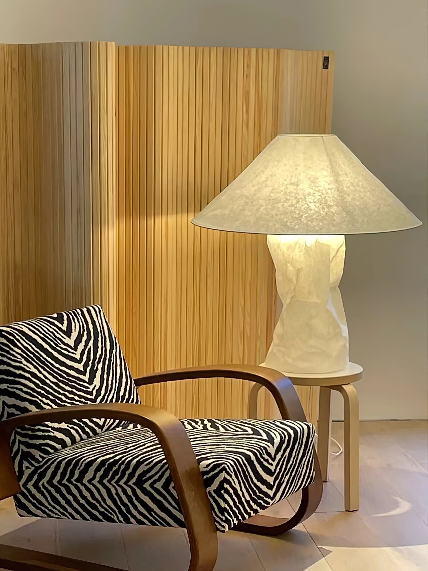 Crinkle Paper Table Lamp - Blowlighting