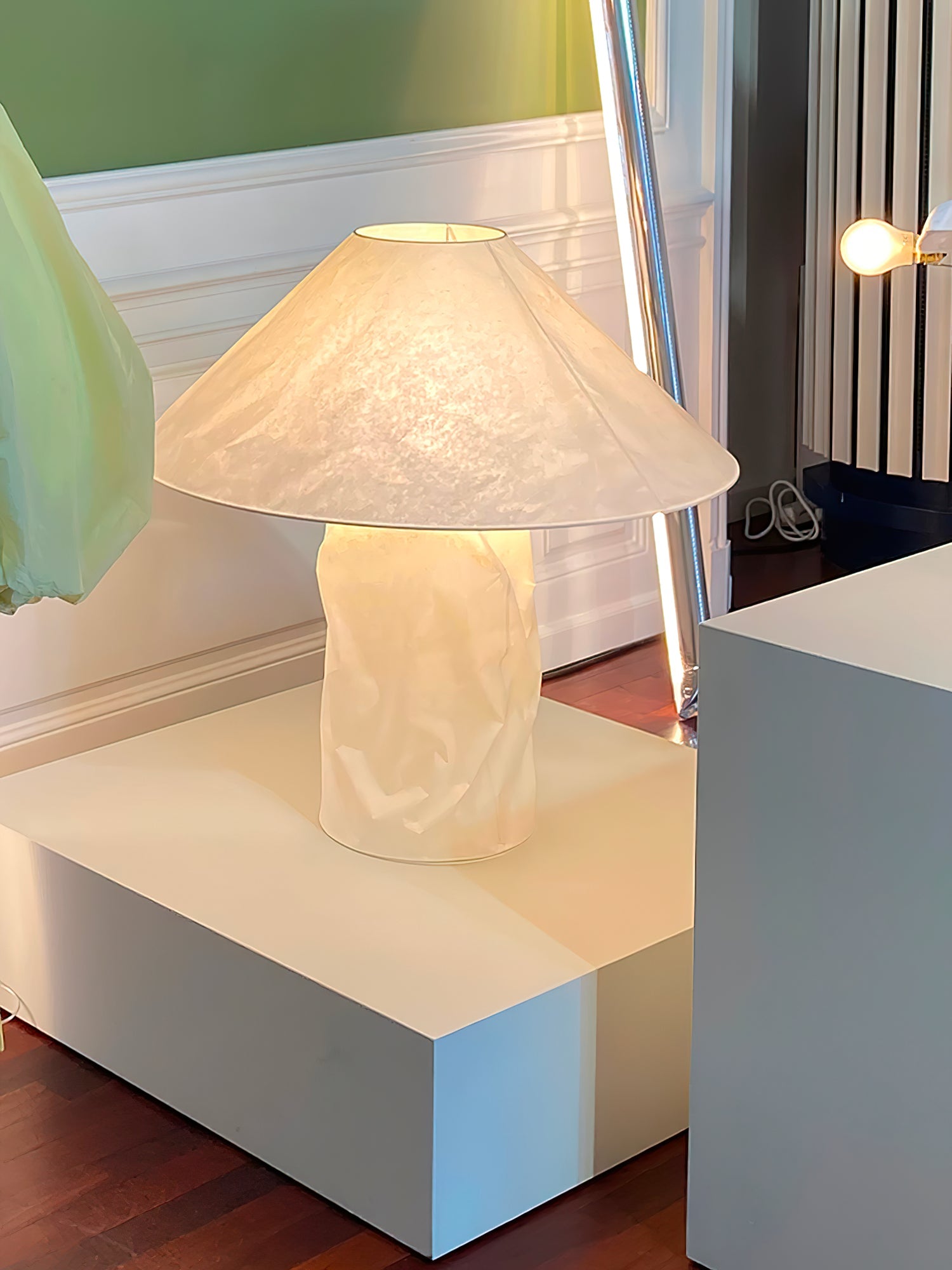 Crinkle Paper Table Lamp - Blowlighting