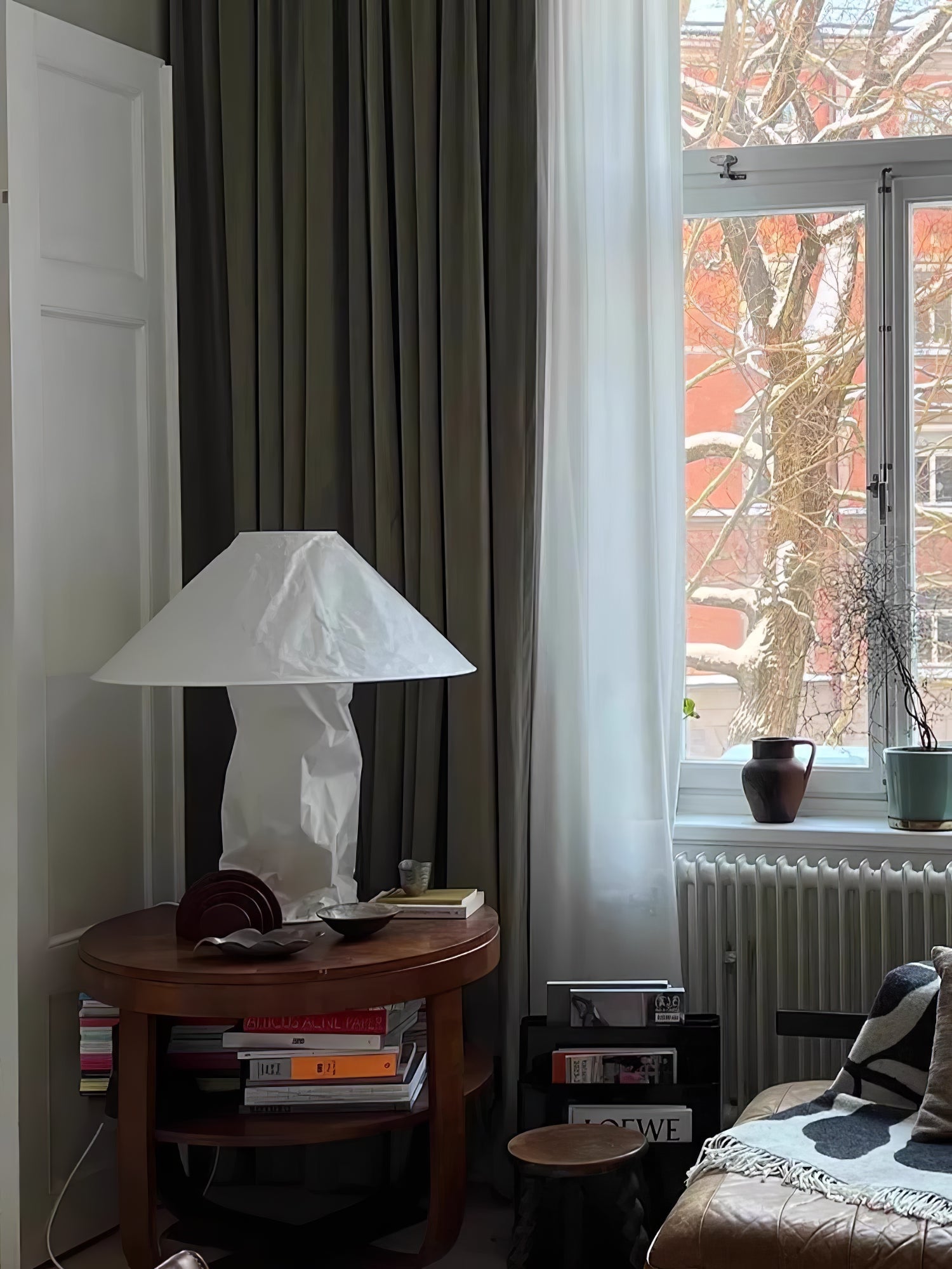 Crinkle Paper Table Lamp - Blowlighting
