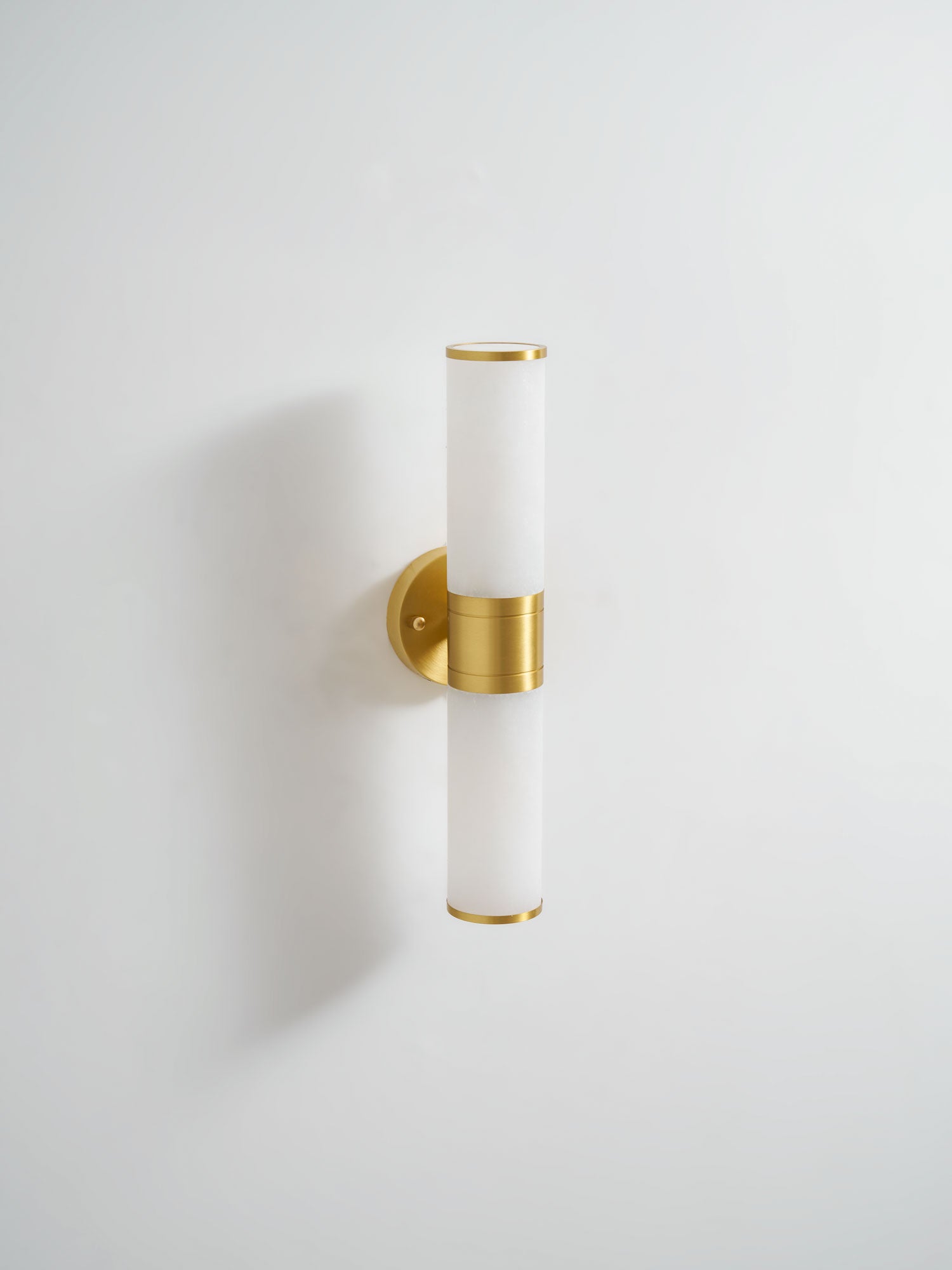 Kaia Minimalist Alabaster Wall Lamp - Blowlighting