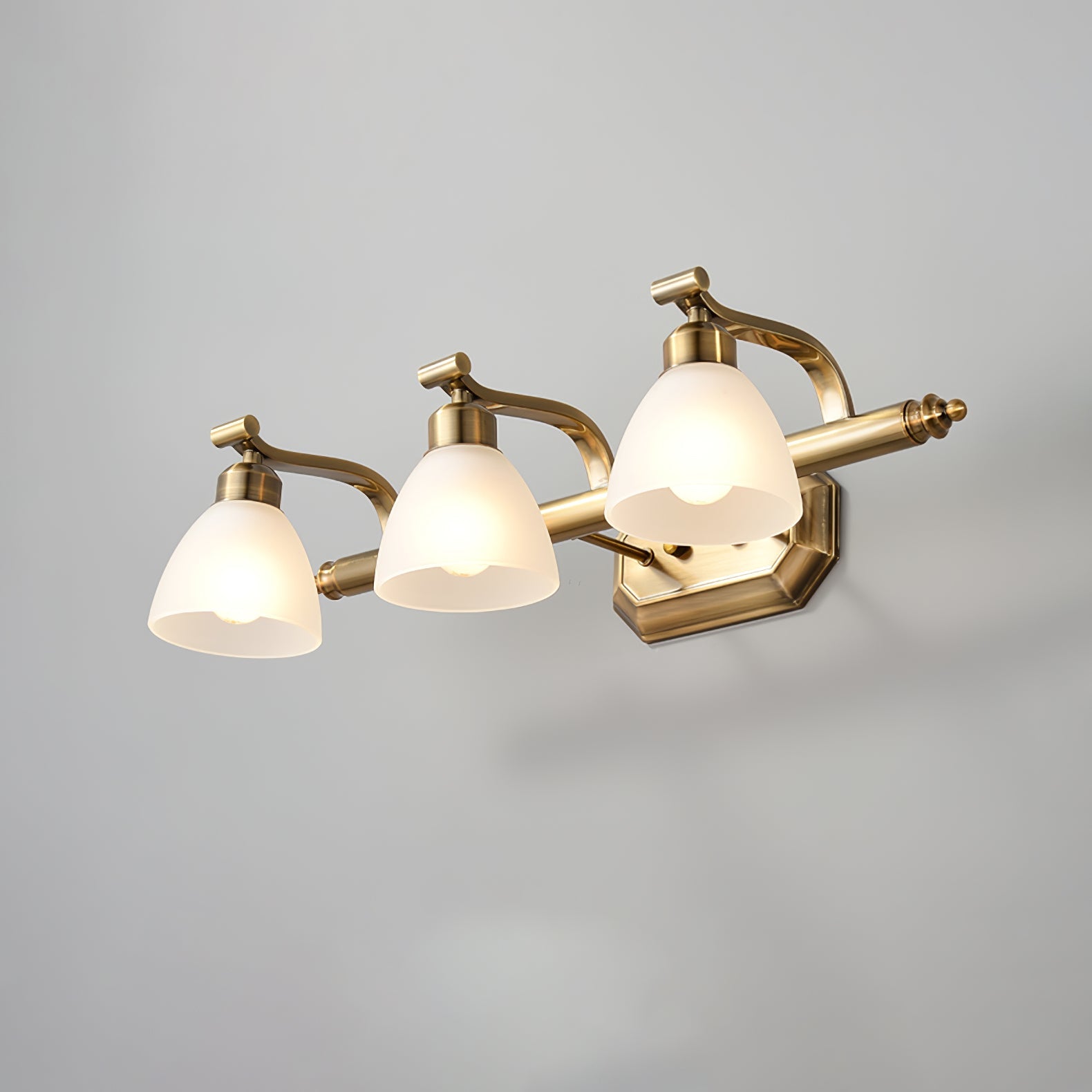 Lana Classic Bath Wall Light - Blowlighting