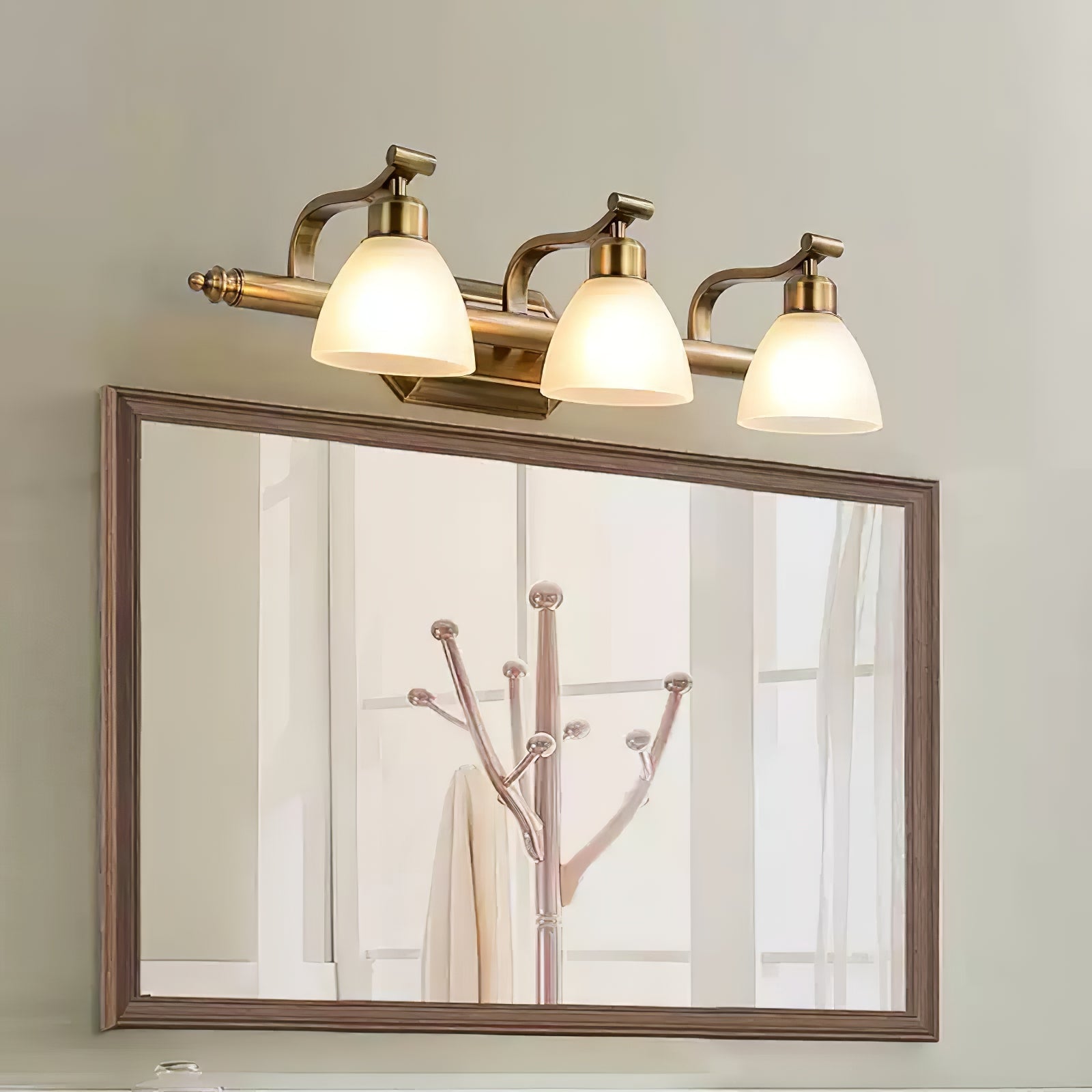 Lana Classic Bath Wall Light - Blowlighting