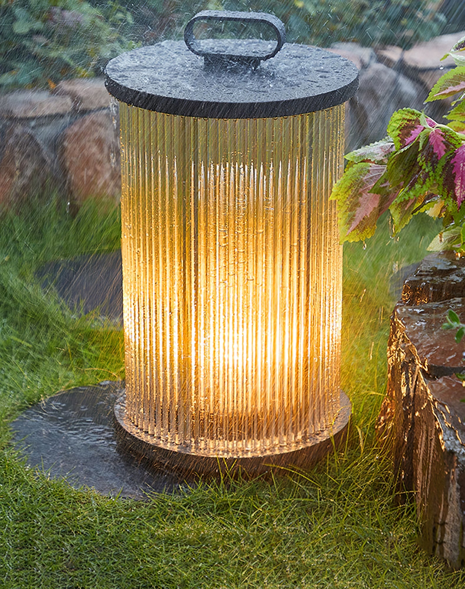 Lantern Garden Outdoor Light - Blowlighting