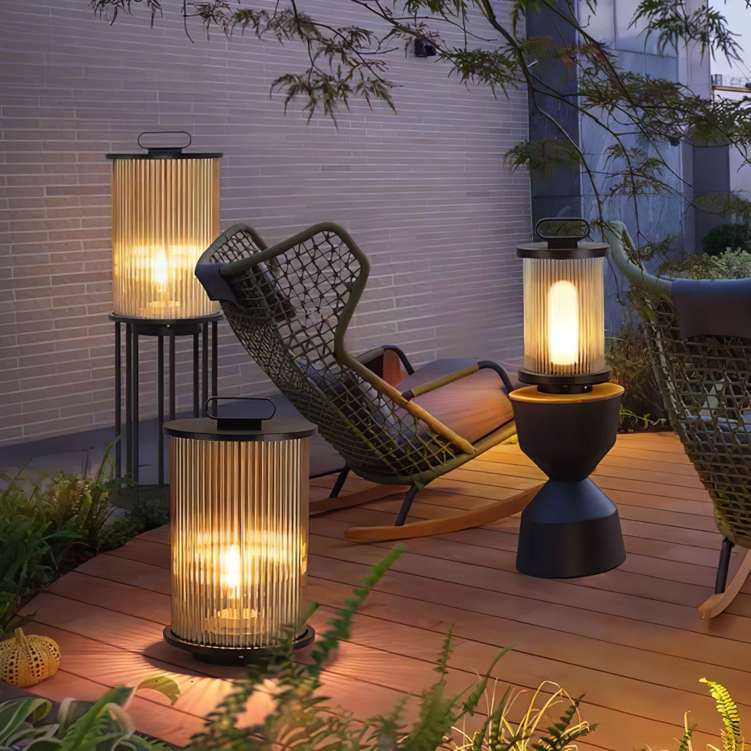 Lantern Garden Solar Outdoor Light - Blowlighting