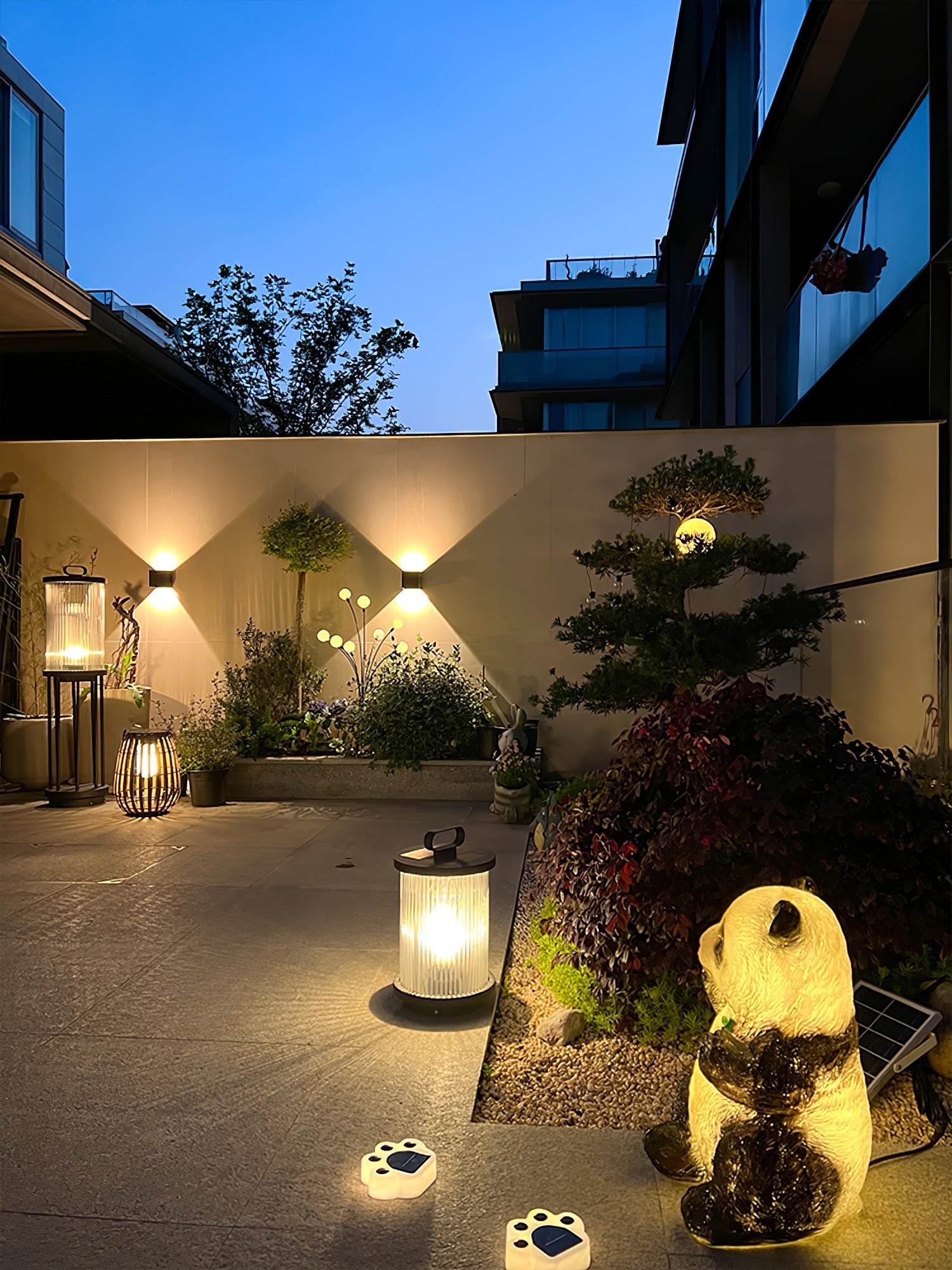 Lantern Garden Solar Outdoor Light - Blowlighting