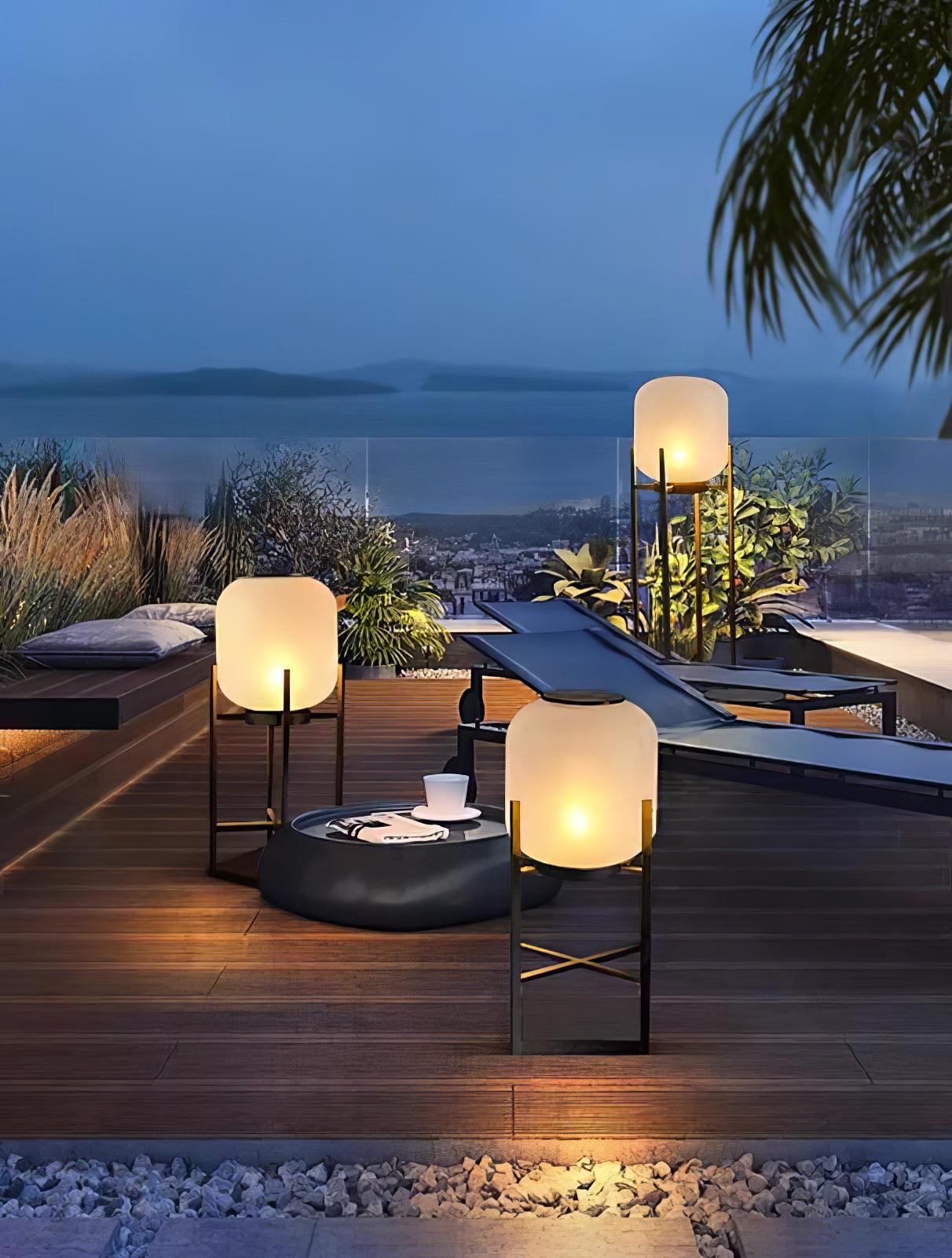 Lantern Outdoor Solar Floor Lamp - Blowlighting
