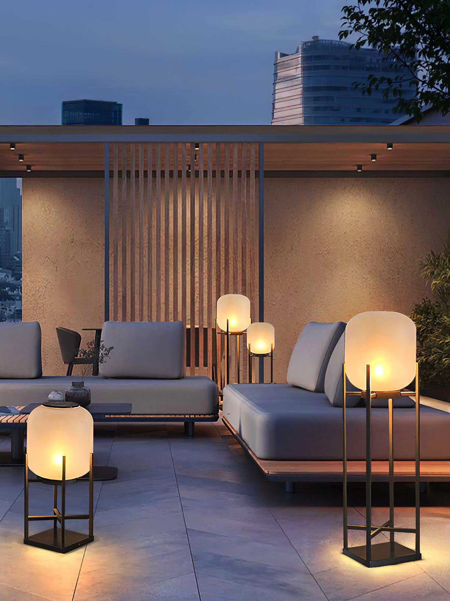 Lantern Outdoor Solar Floor Lamp - Blowlighting