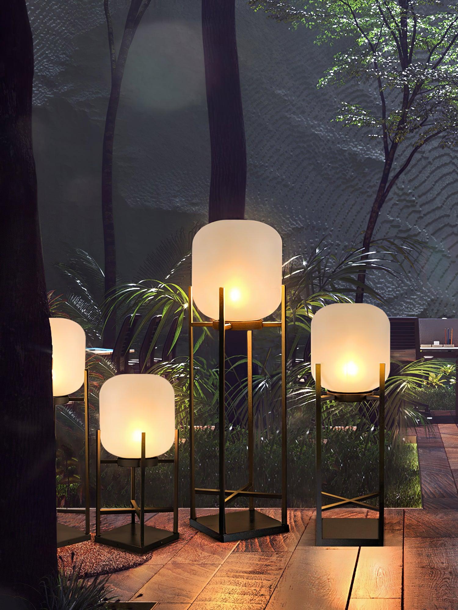 Lantern Outdoor Solar Floor Lamp - Blowlighting