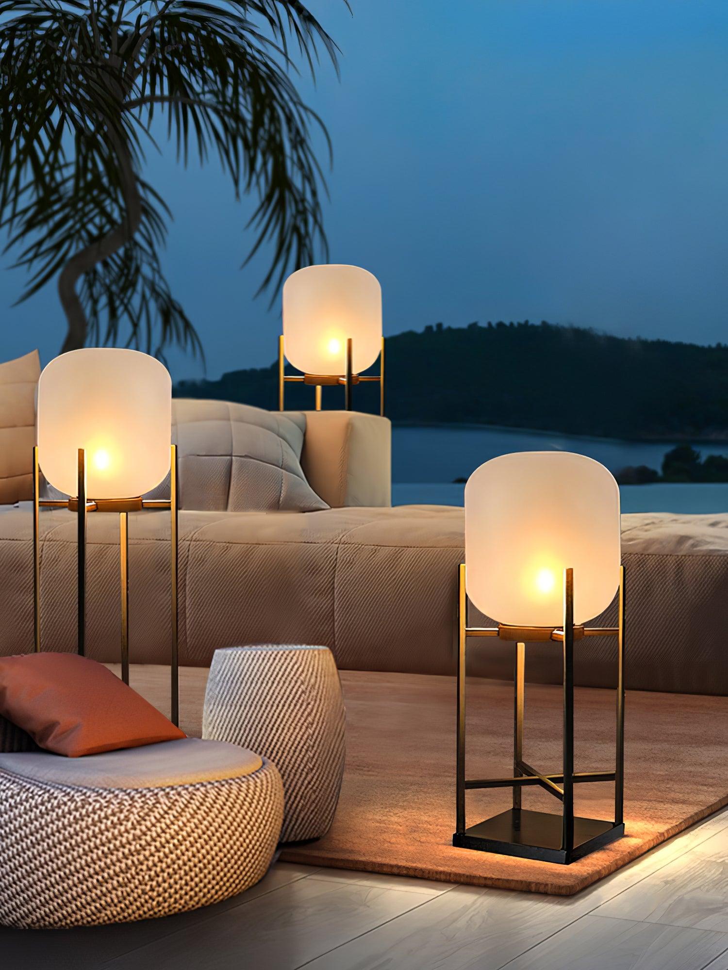 Lantern Outdoor Solar Floor Lamp - Blowlighting