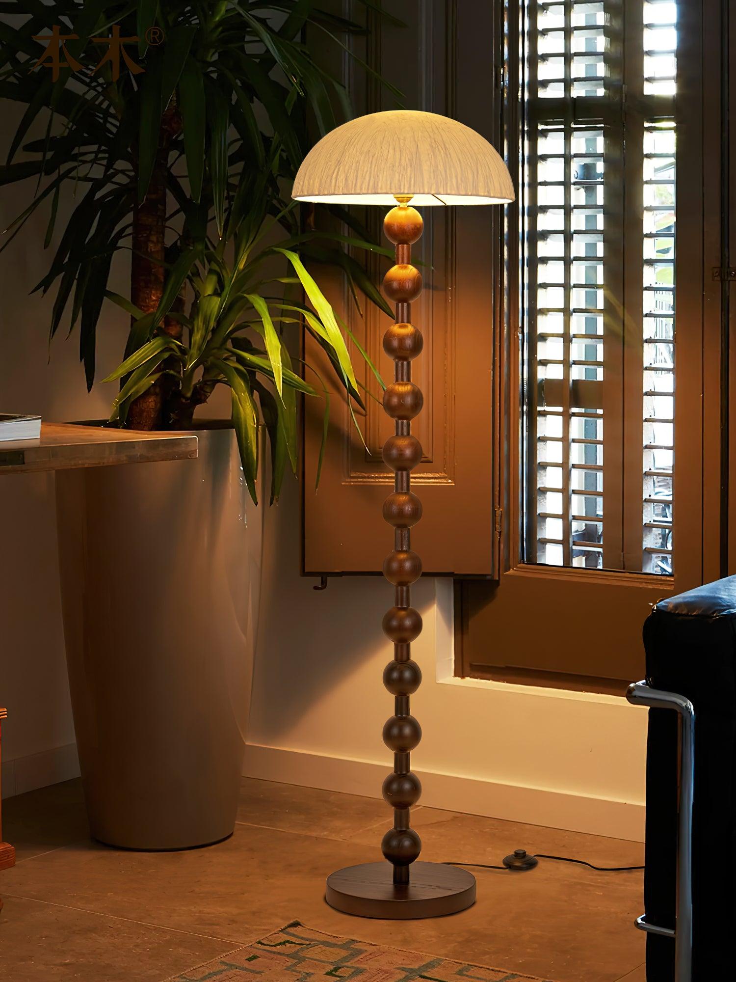 Lanvin Floor Lamp - Blowlighting