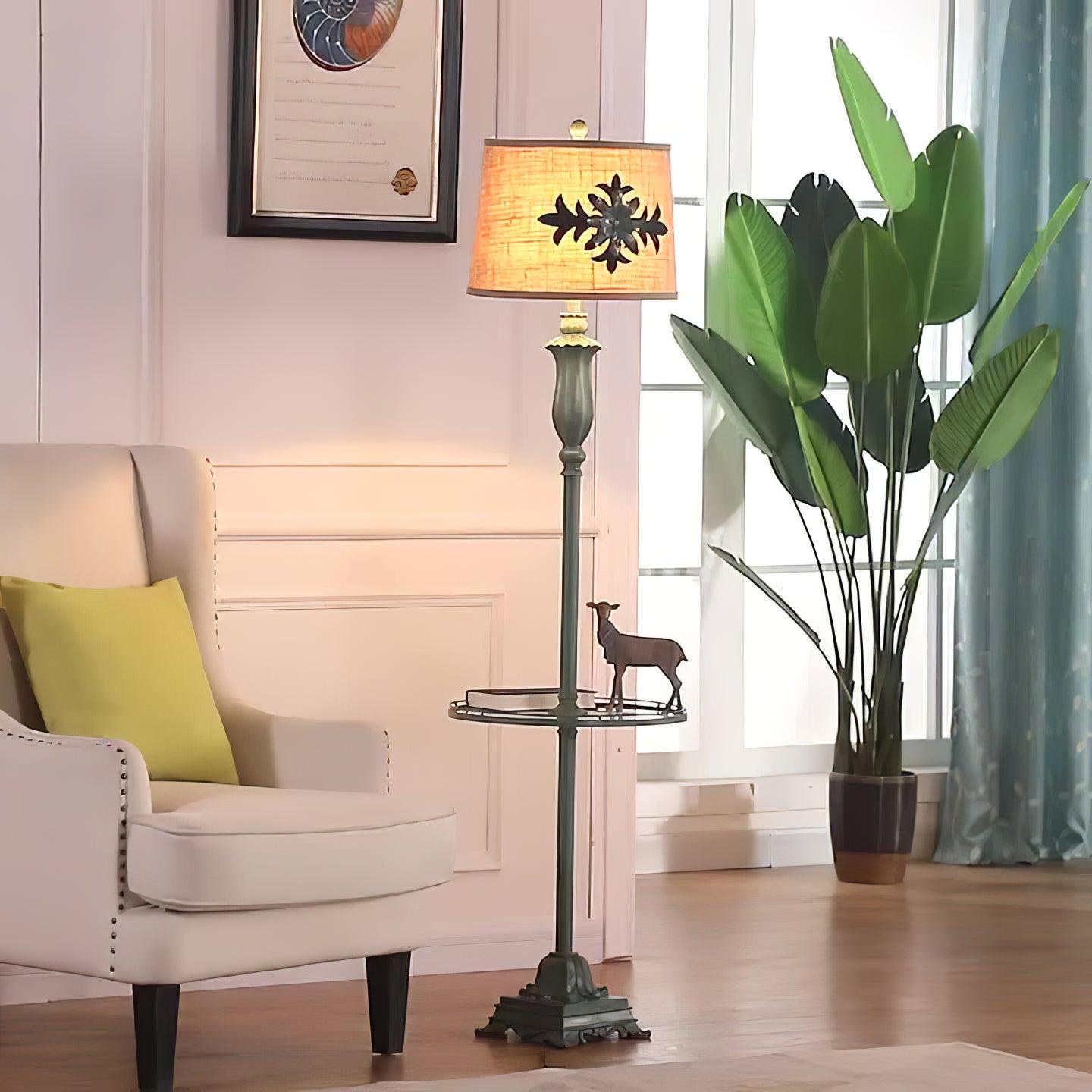 Lark Floor Lamp - Blowlighting