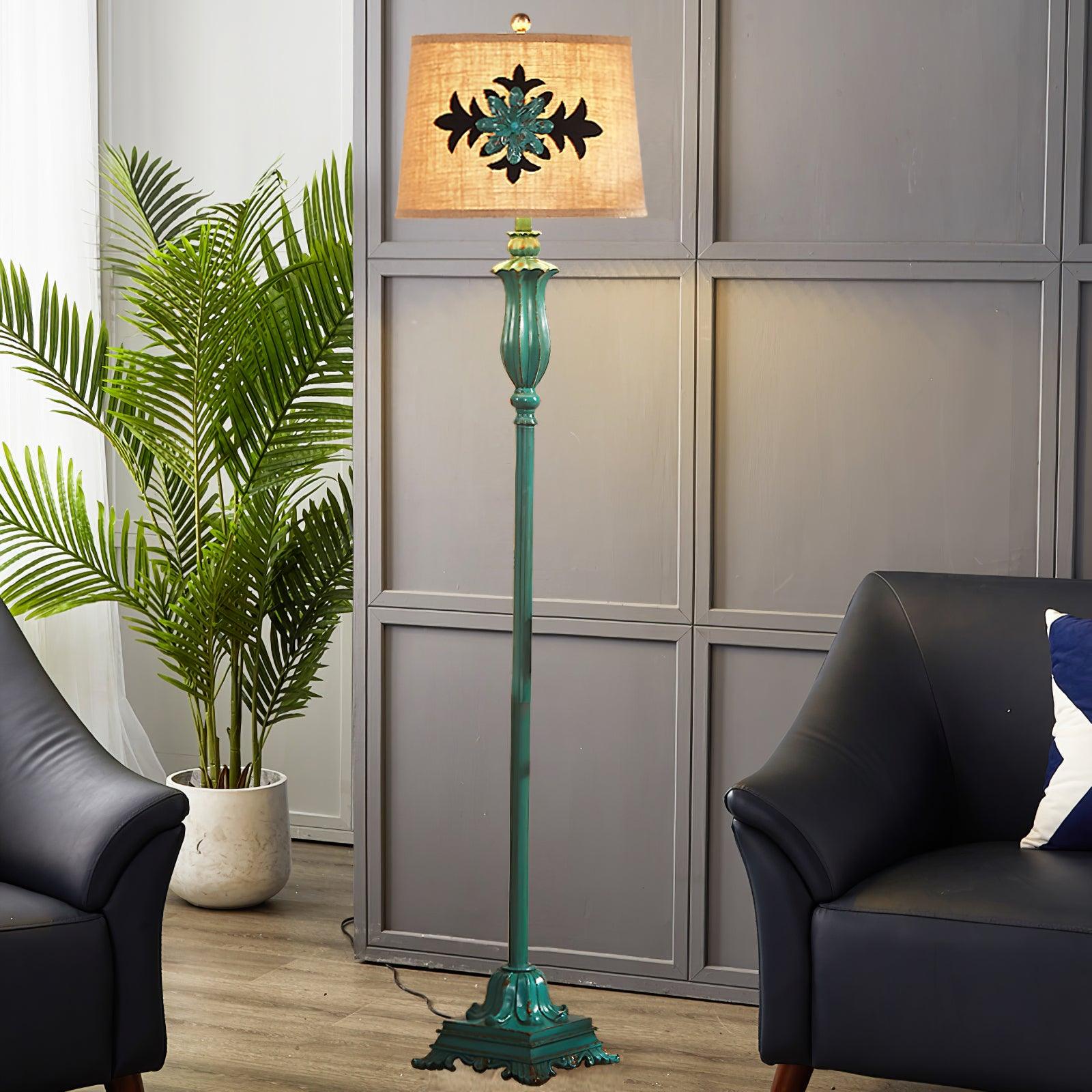 Lark Floor Lamp - Blowlighting