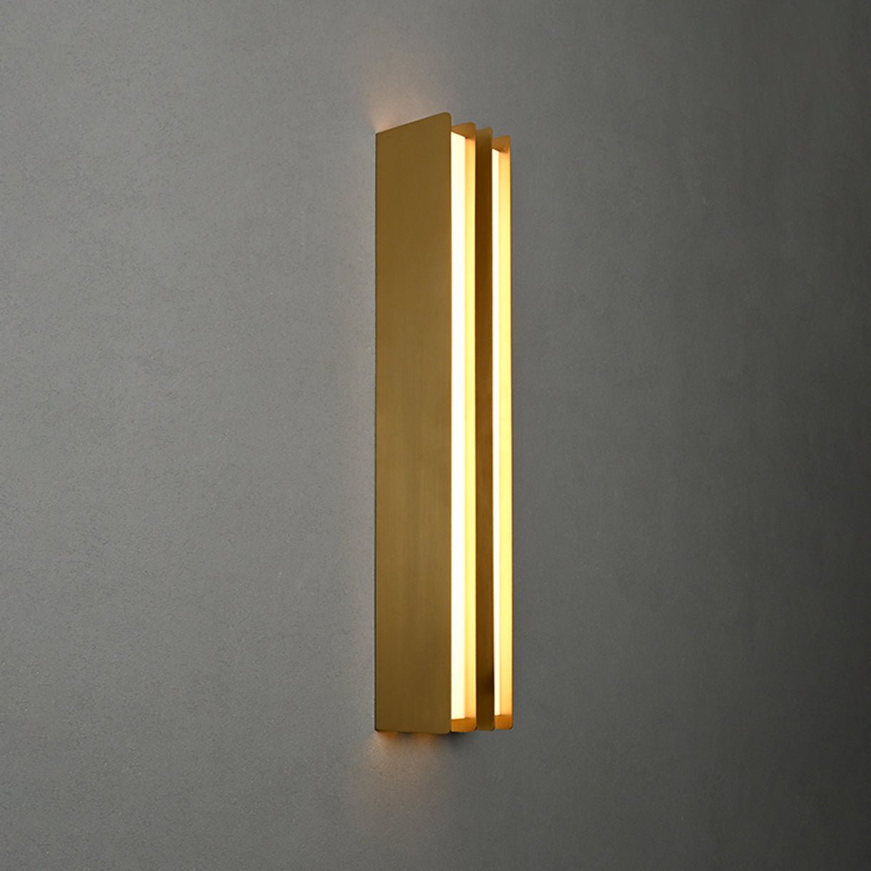 Layered Blade Sconce - Vakkerlight