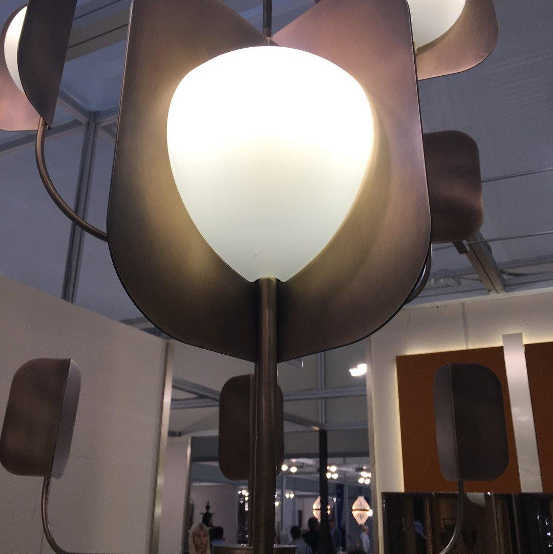LEAF Chandelier - Blowlighting