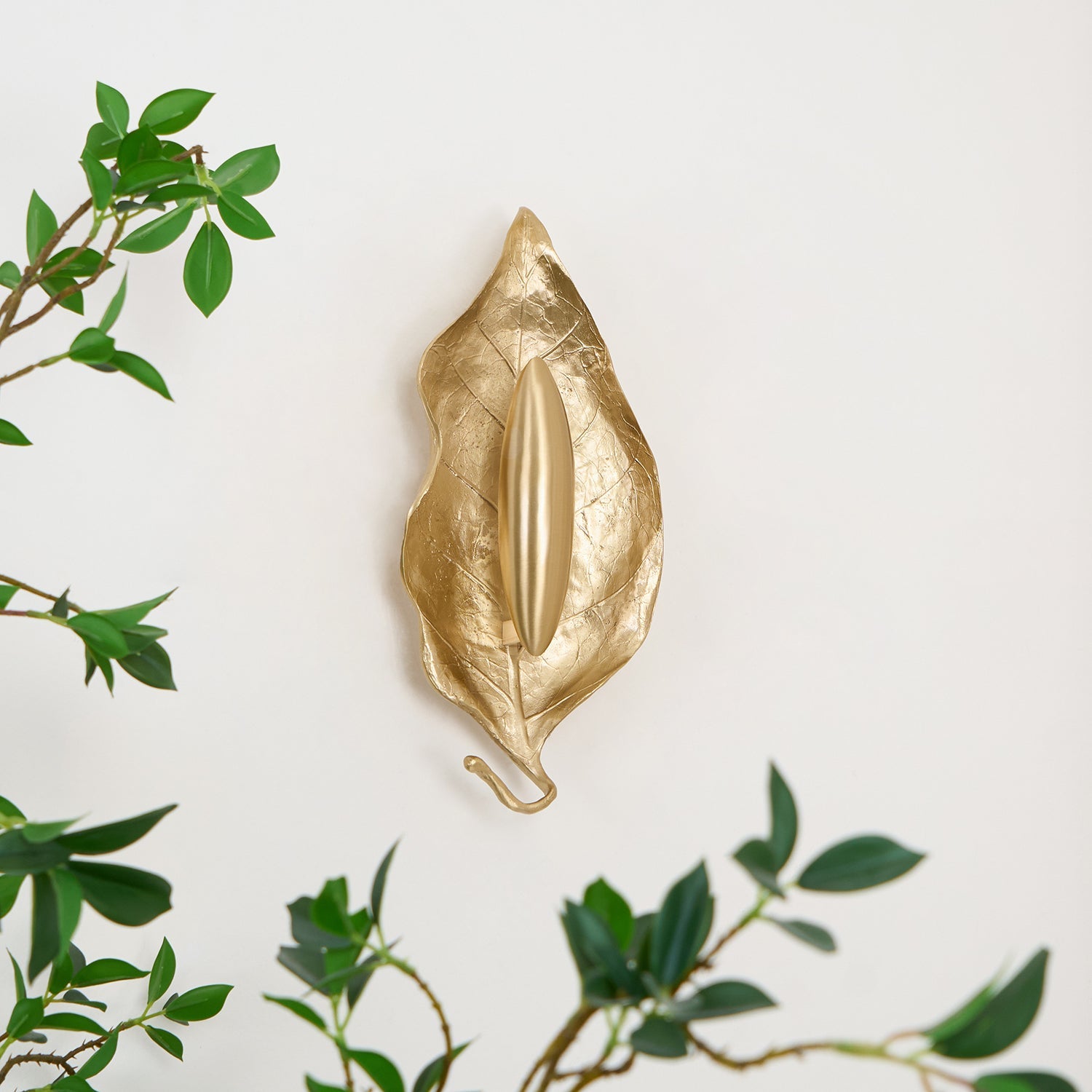 Leaf Brass Wall Lamp - Blowlighting