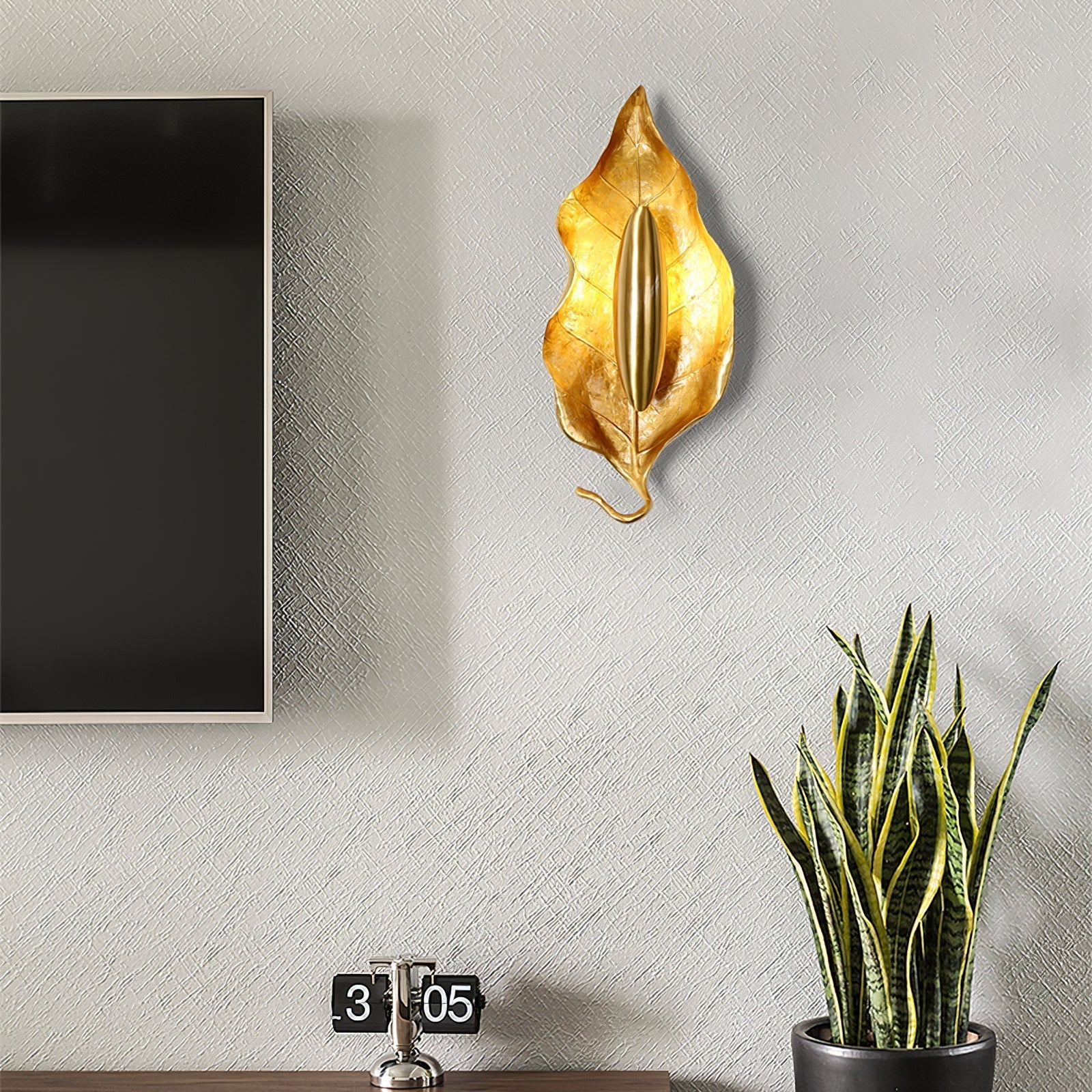 Leaf Brass Wall Lamp - Blowlighting