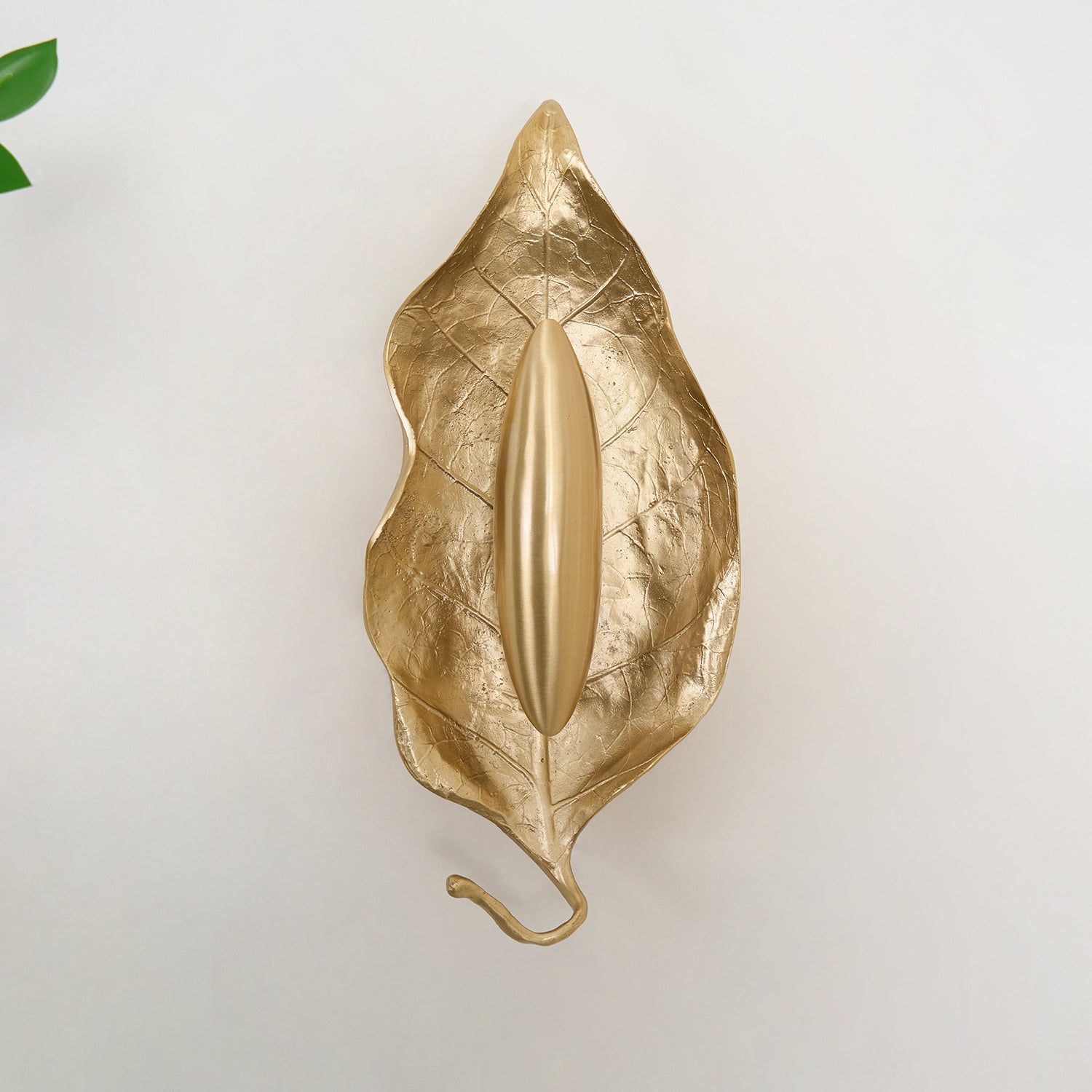 Leaf Brass Wall Lamp - Blowlighting