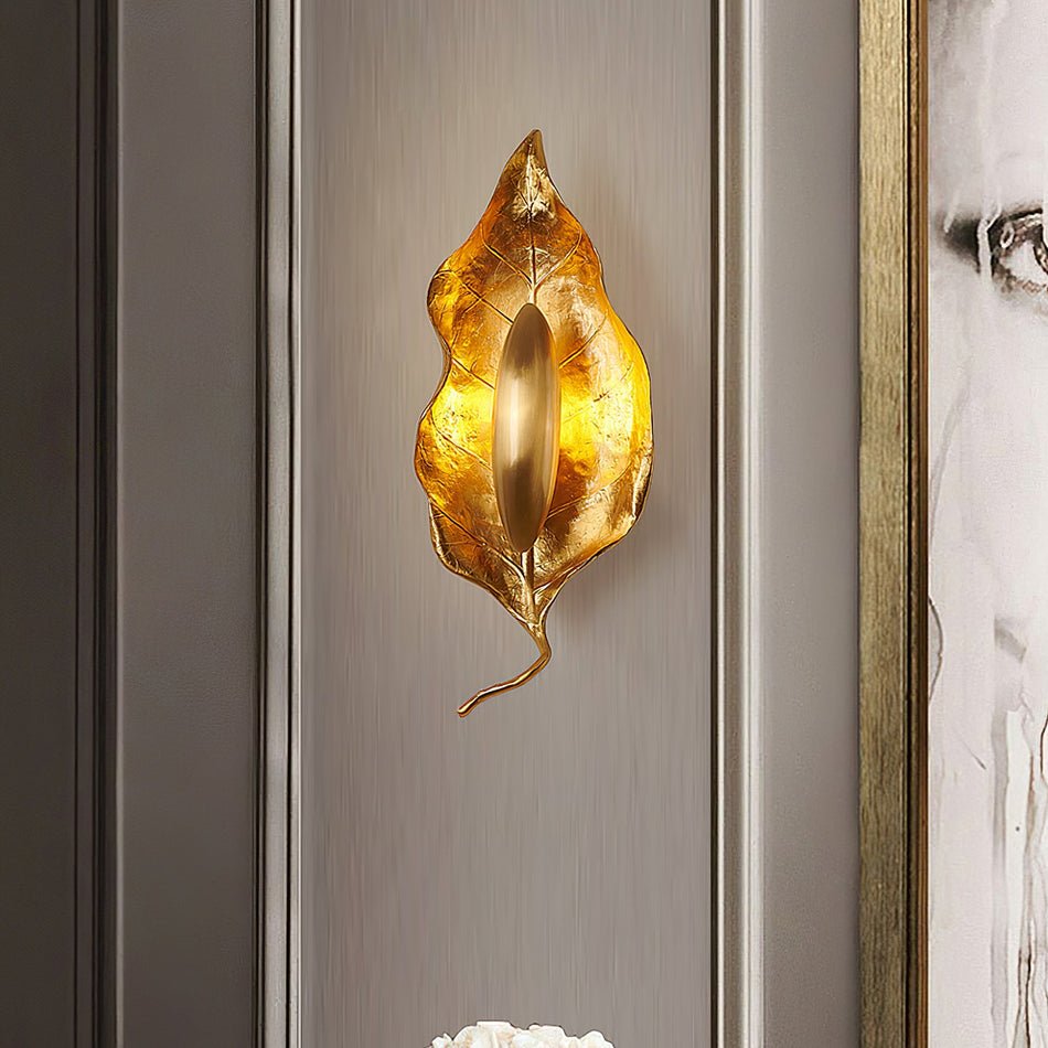 Leaf Brass Wall Lamp - Blowlighting