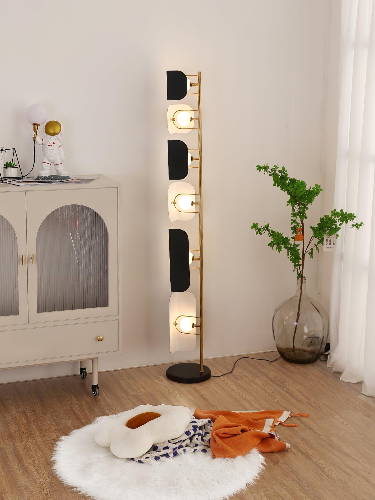 Leagan Floor Lamp - Blowlighting