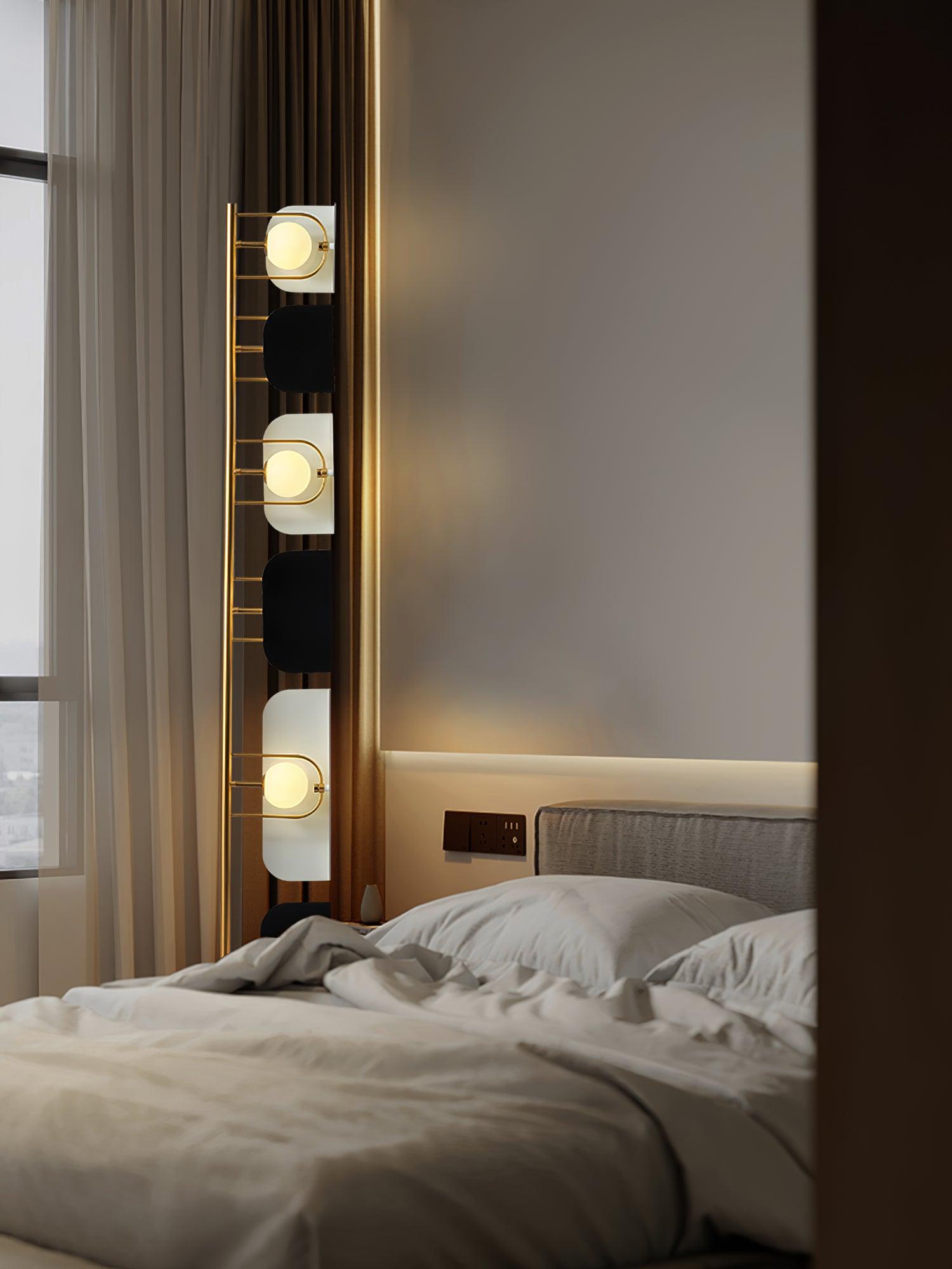 Leagan Floor Lamp - Blowlighting