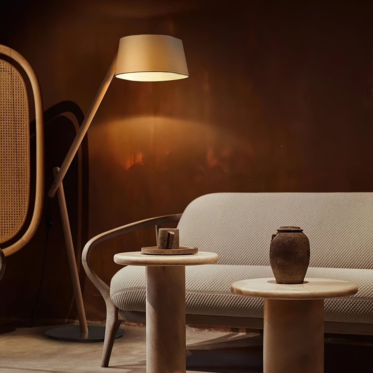 Lean Pivot Floor Lamp - Blowlighting