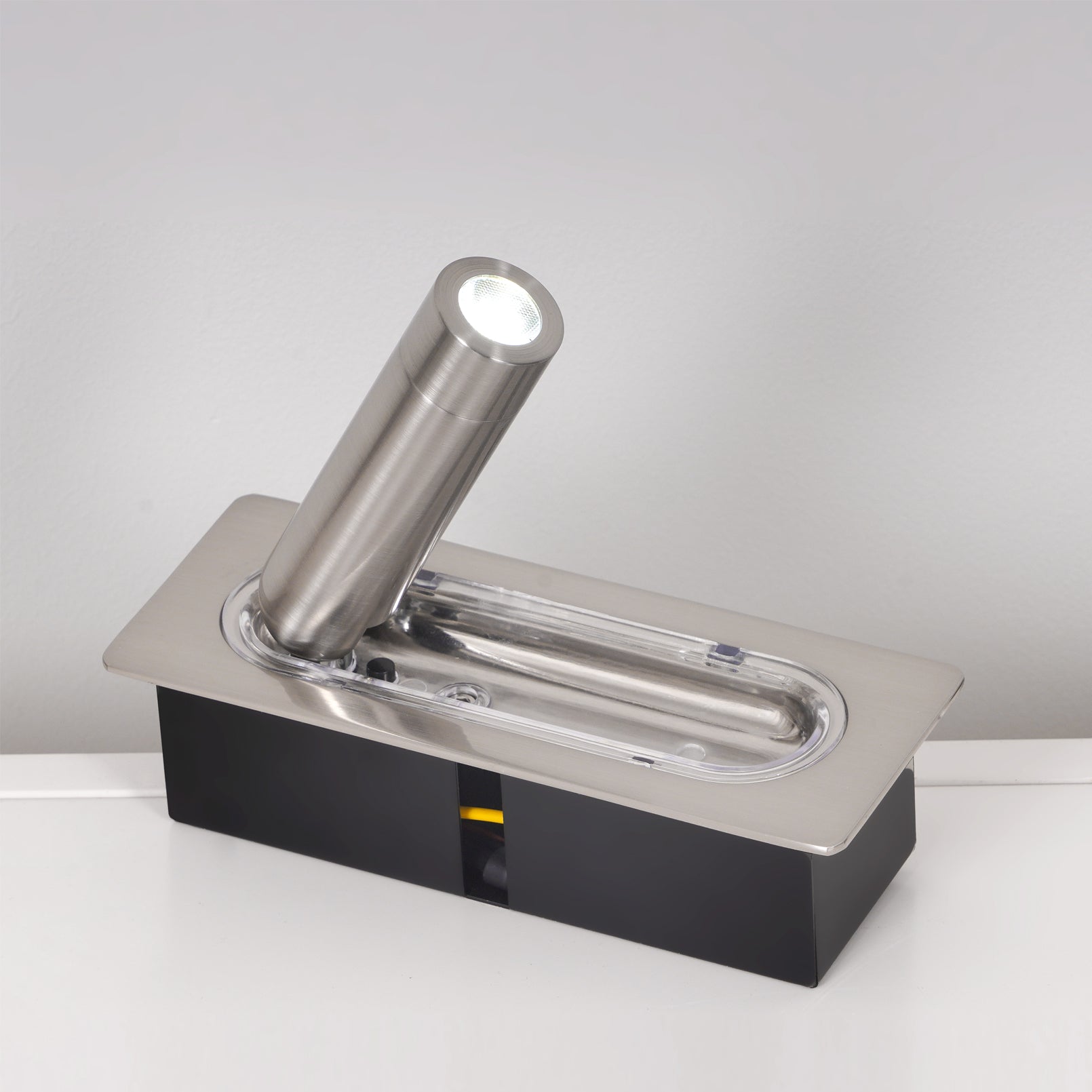 OmniLux Reading Lamp - Blowlighting
