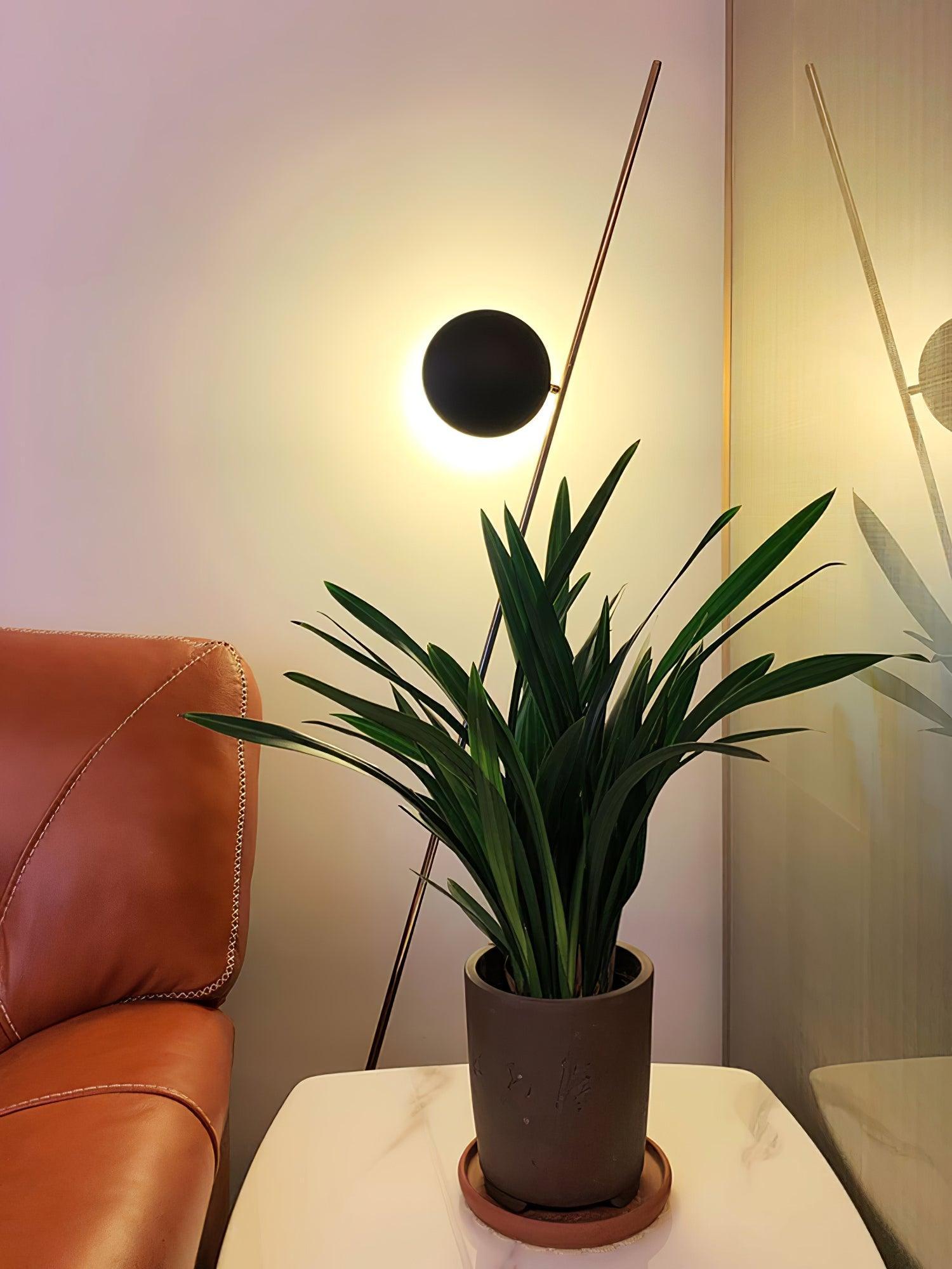 Axial Ray Sculptural Floor Lamp - Blowlighting