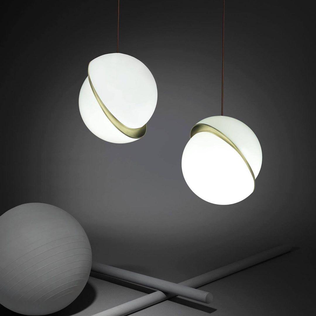 Crescent Pendant Lamp - Blowlighting
