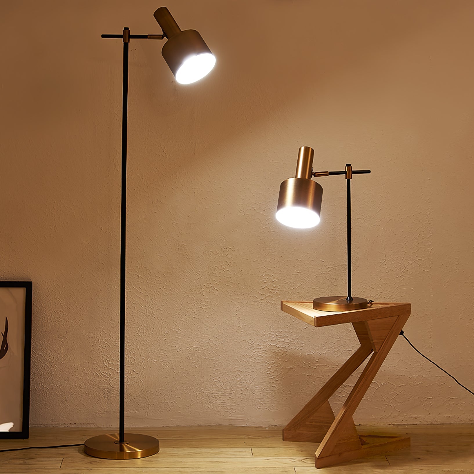 Charlie Modern Metal Floor Lamp - Blowlighting