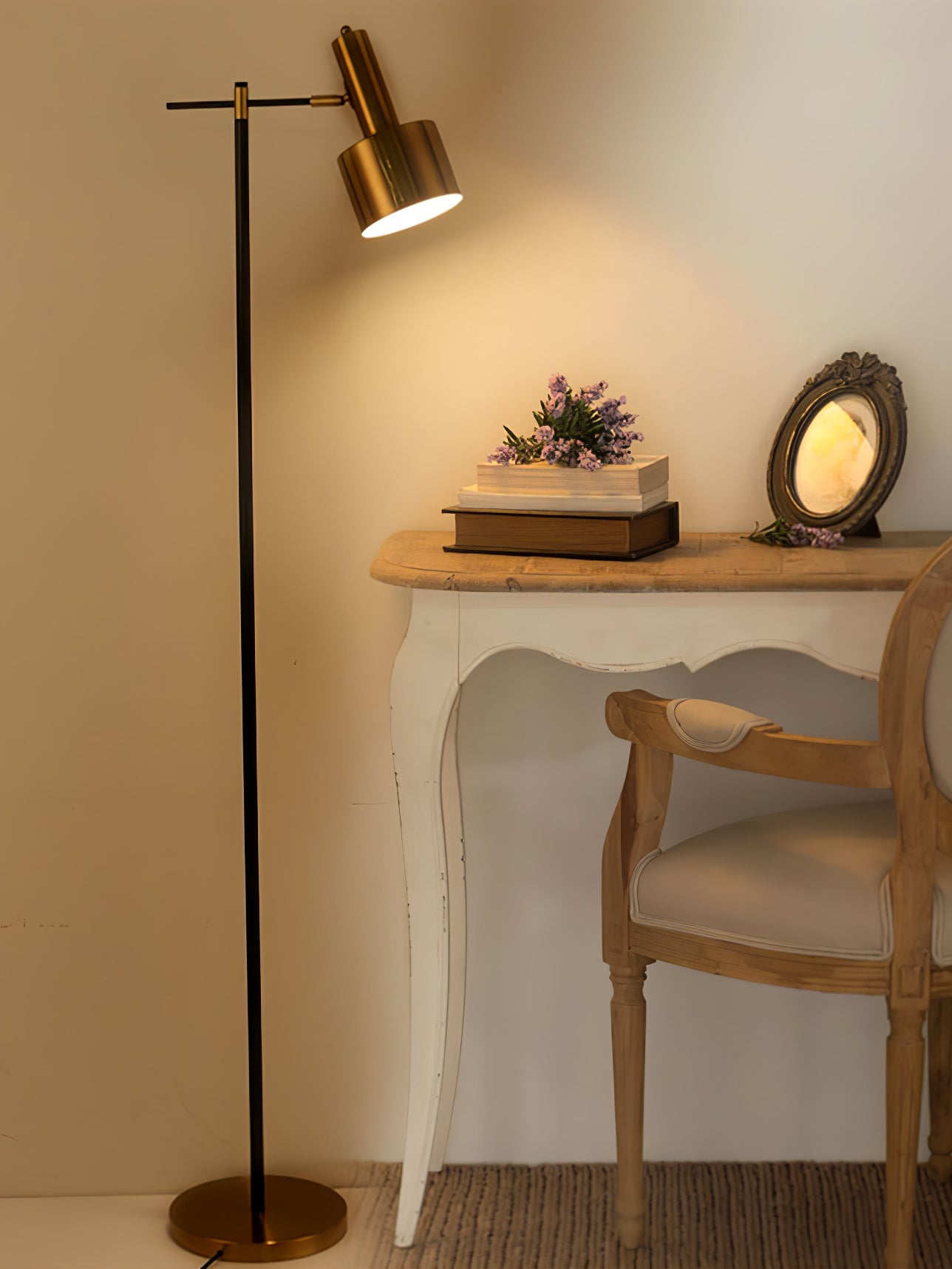 Charlie Modern Metal Floor Lamp - Blowlighting