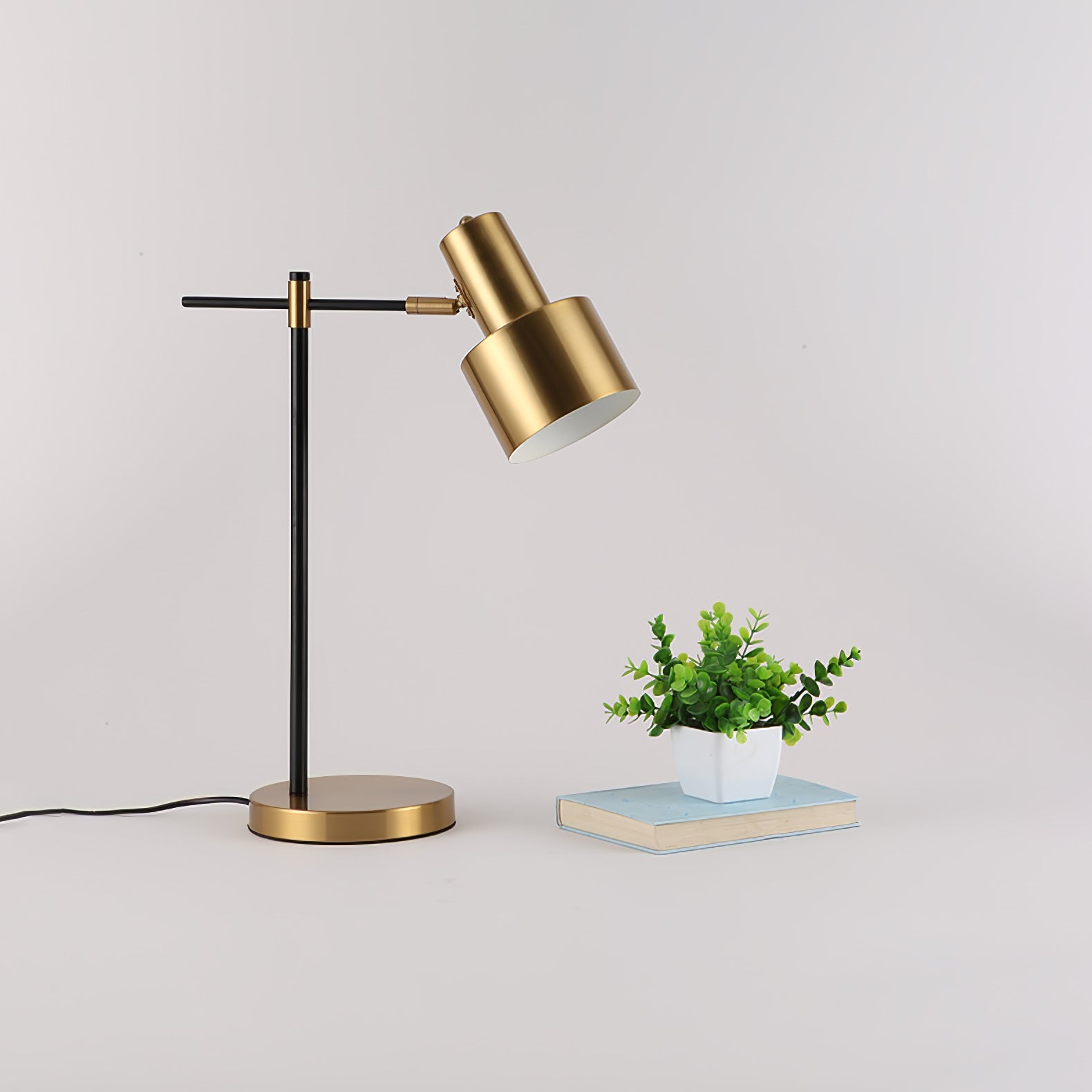 David Modern Metal Table Lamp - Blowlighting