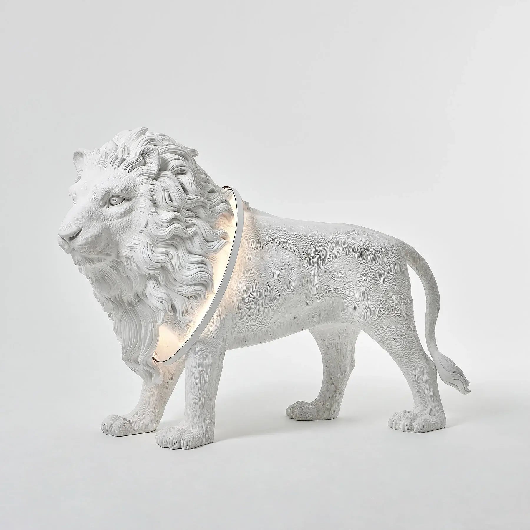 Ivsorila Lion Sculpture Floor Lamp - Blowlighting