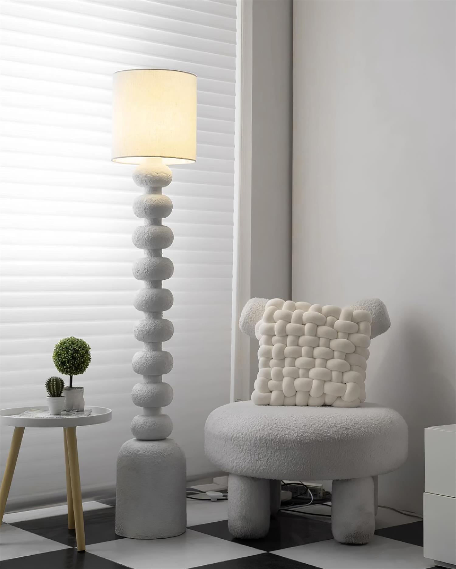 Leona Floor Lamp - Blowlighting